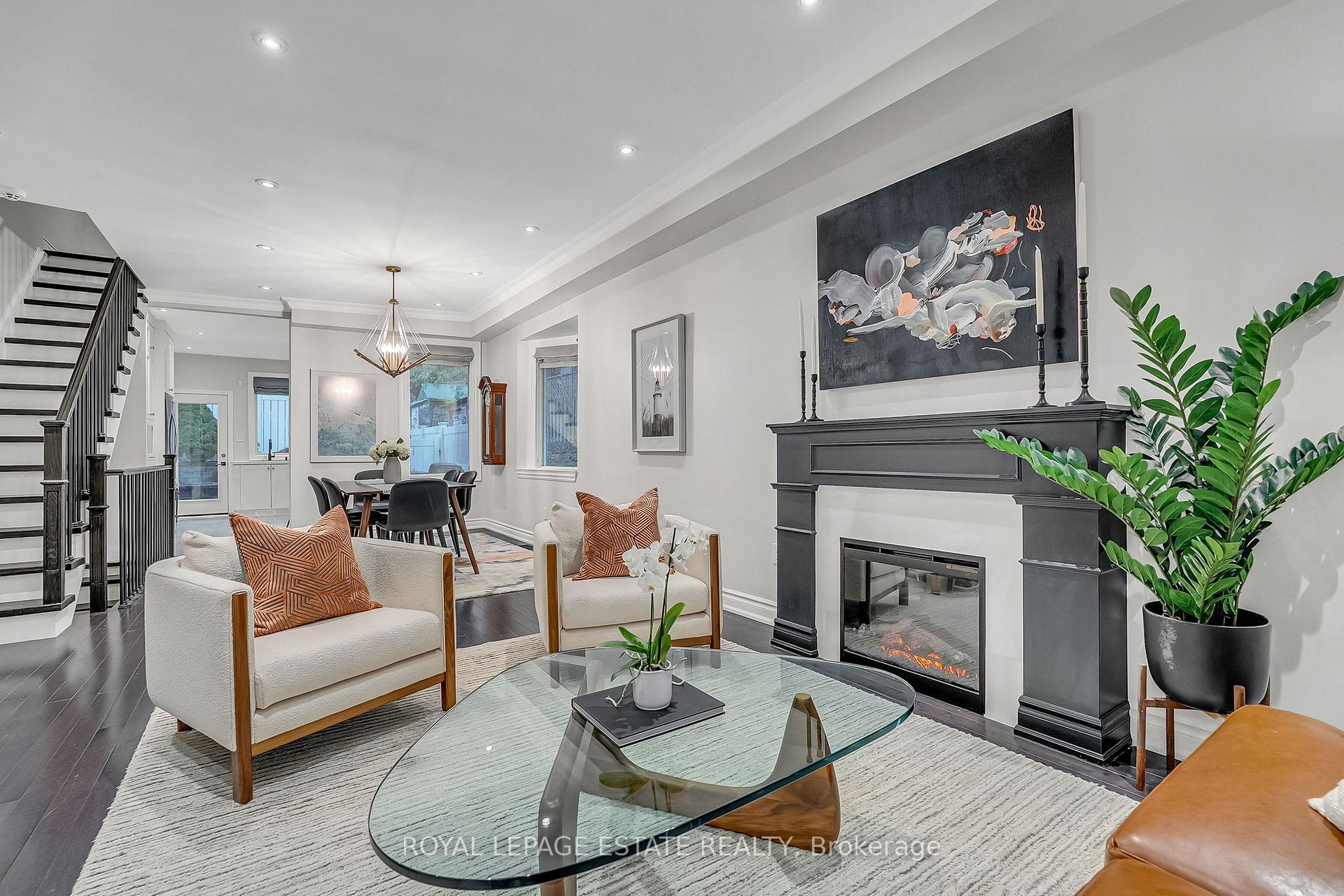 Photo 10 of 180 Withrow Avenue, Toronto, North Riverdale — HOMEH