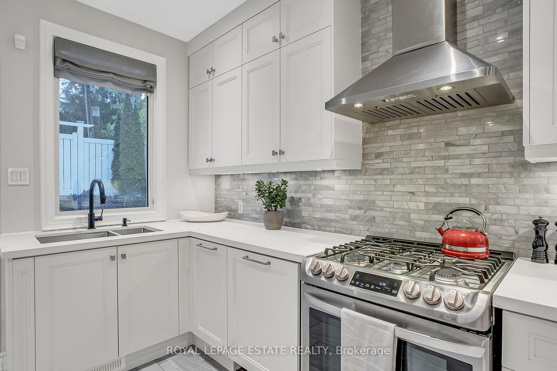 Photo 17 of 180 Withrow Avenue, Toronto, North Riverdale — HOMEH