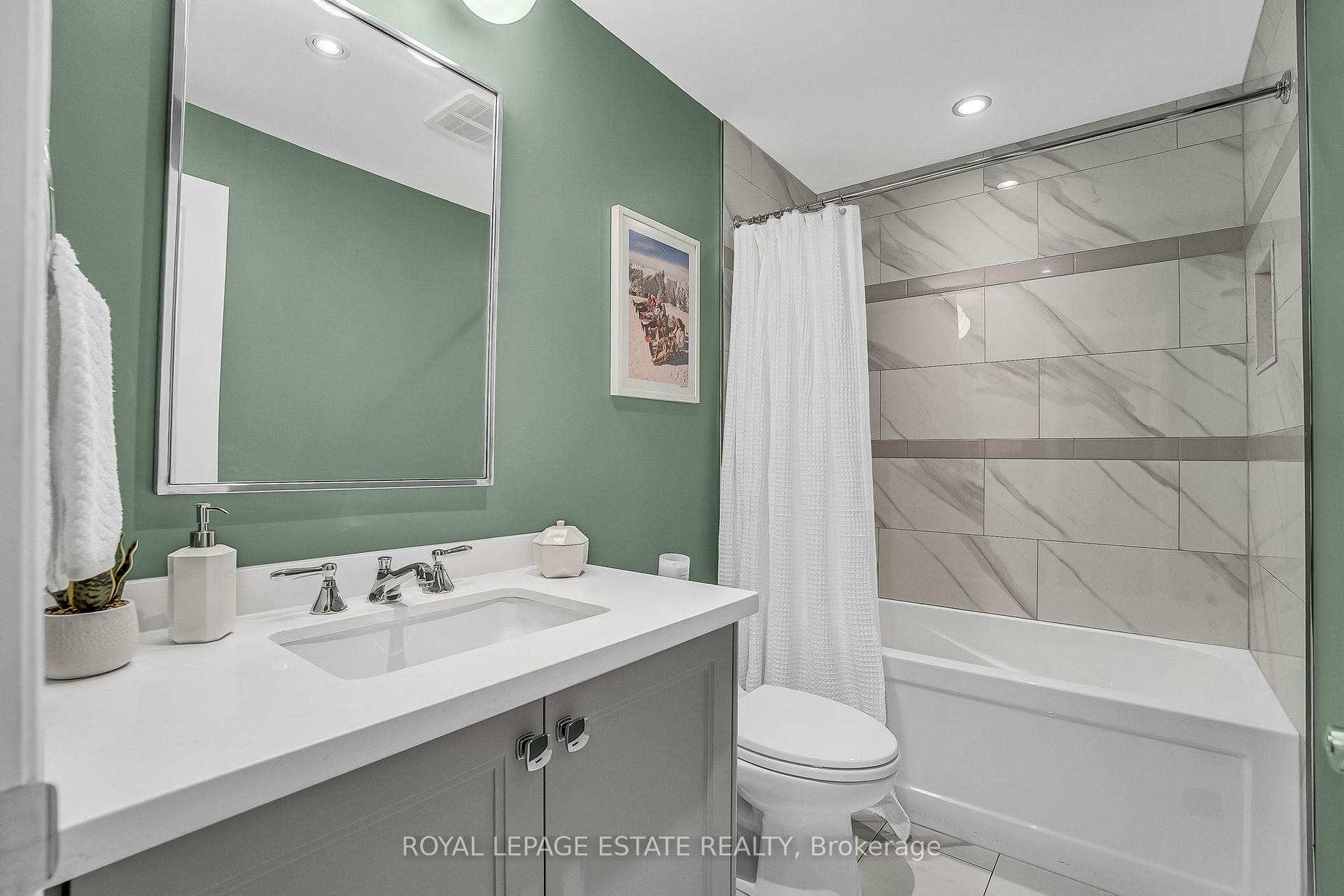 Photo 34 of 180 Withrow Avenue, Toronto, North Riverdale — HOMEH