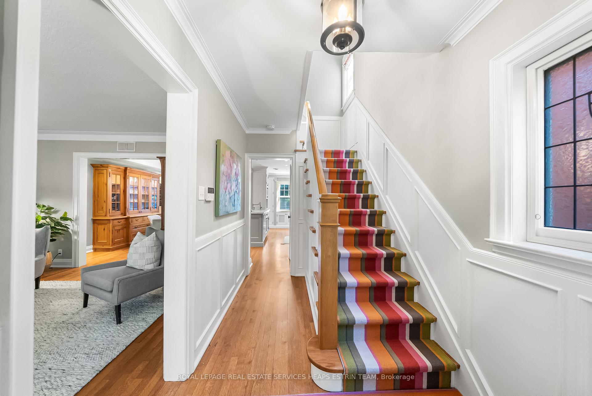 Photo 2 of 35 Leadale Avenue, Toronto, Leaside — HOMEH