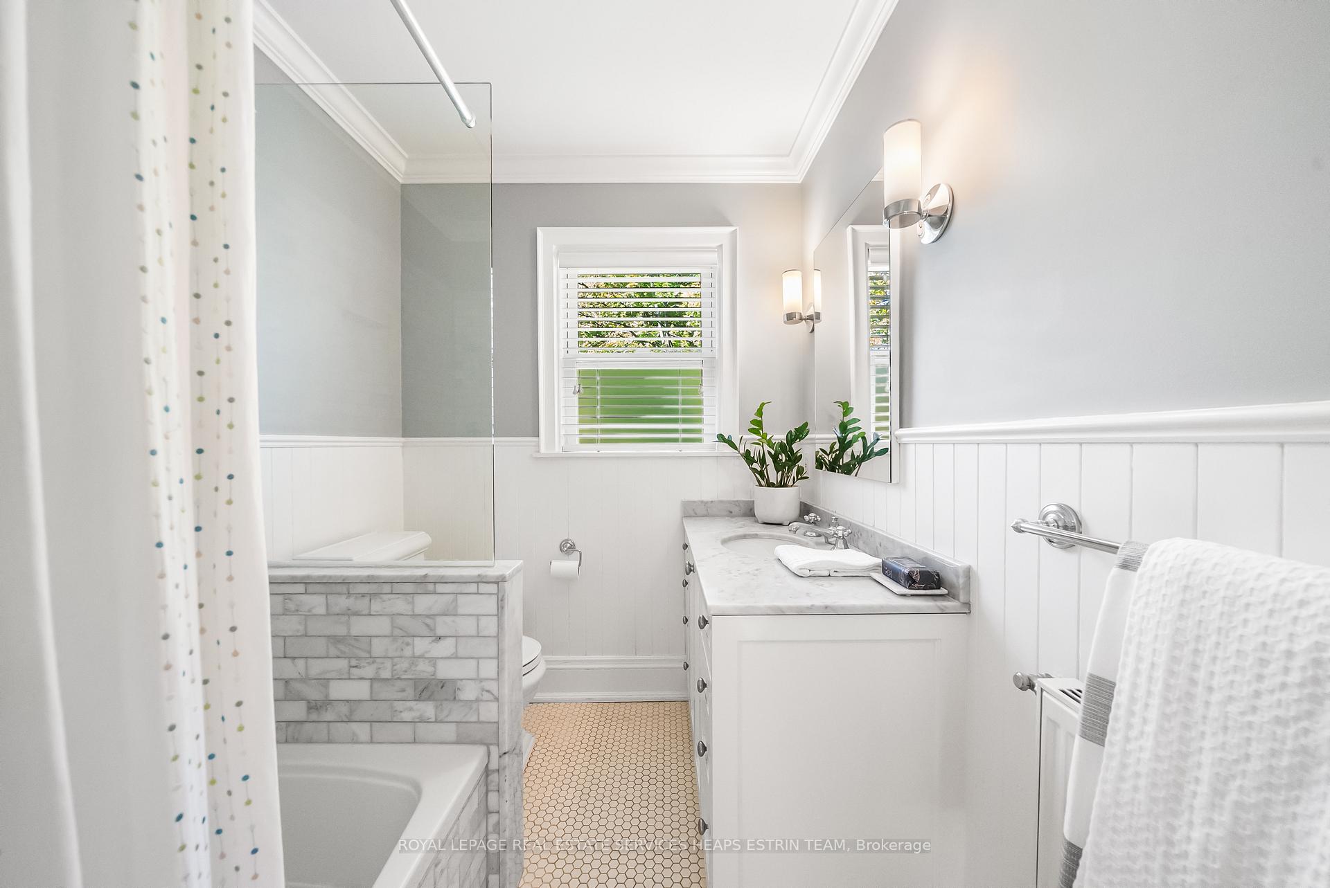 Photo 21 of 35 Leadale Avenue, Toronto, Leaside — HOMEH