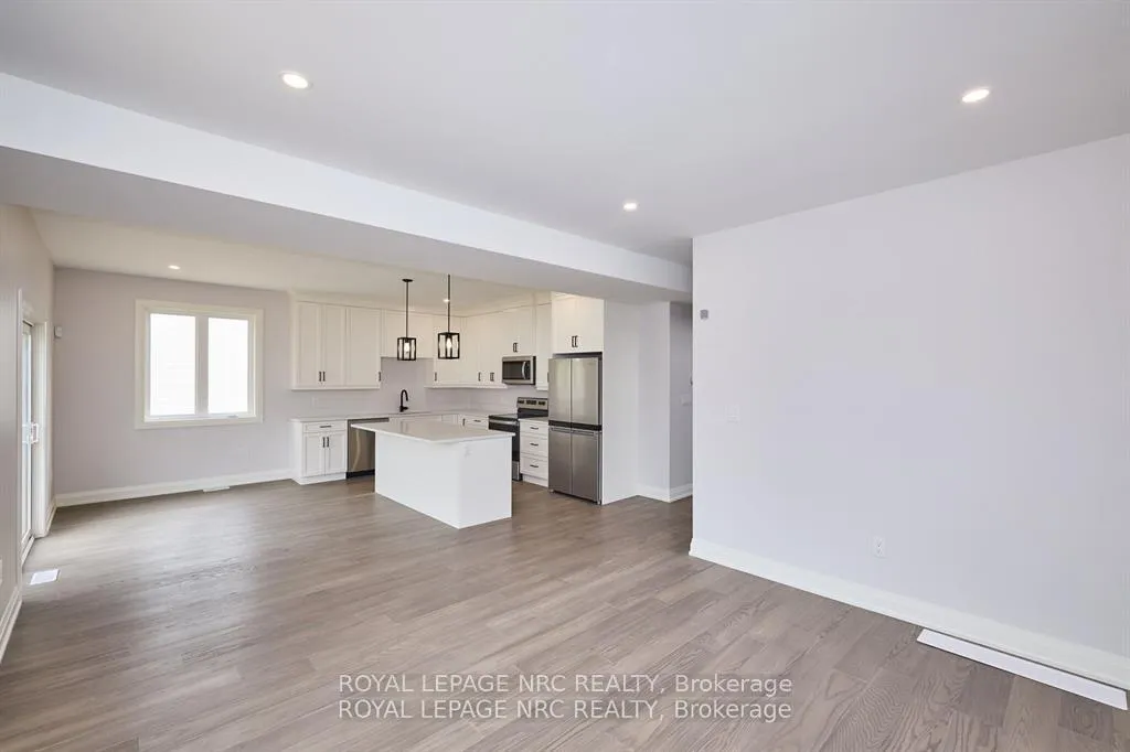 Photo 12 of 149 Hodgkins Avenue, Thorold, Allanburg/Thorold South — HOMEH