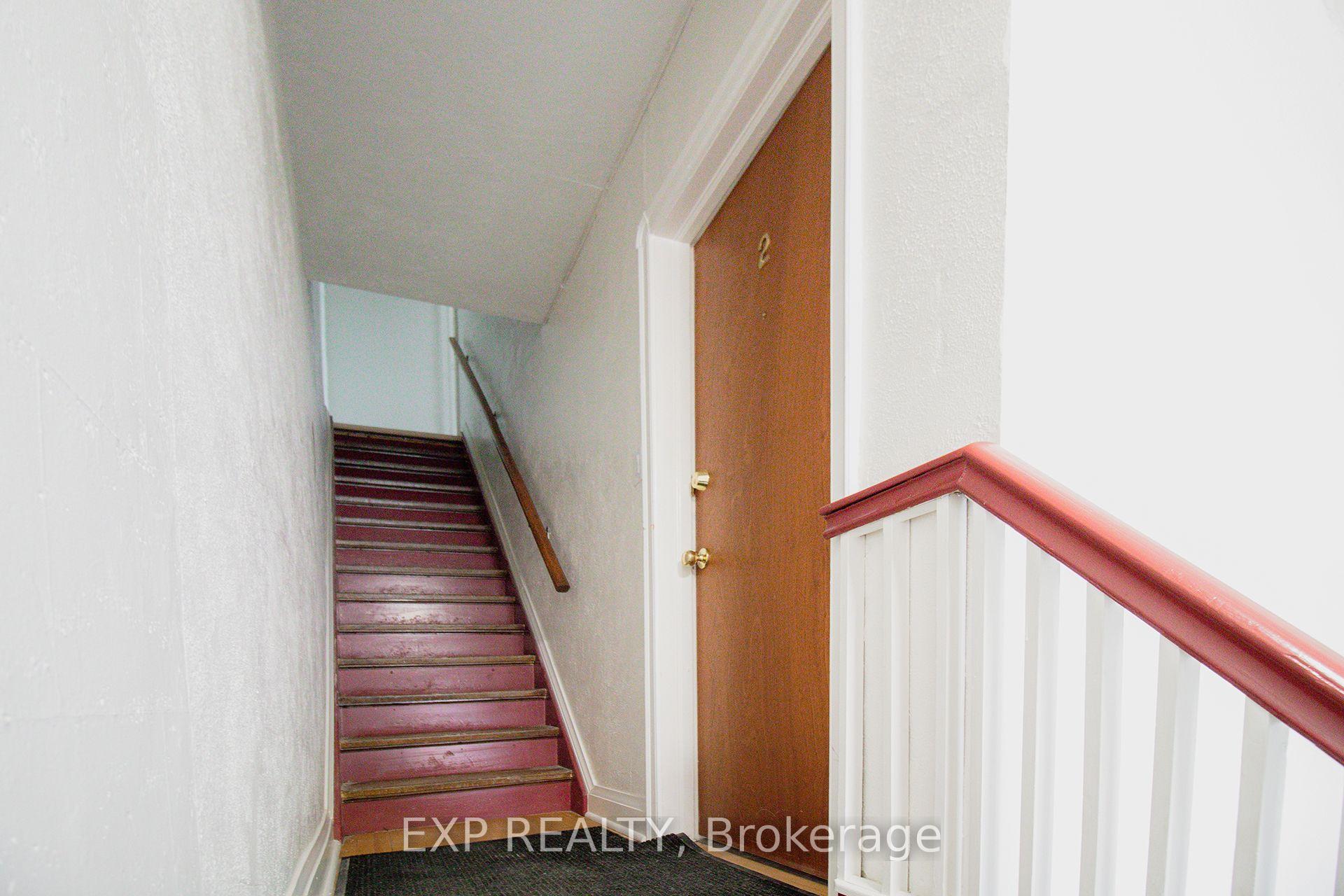 Photo 2 of Unit 2B, 875 Millwood Road, Toronto, Leaside — HOMEH