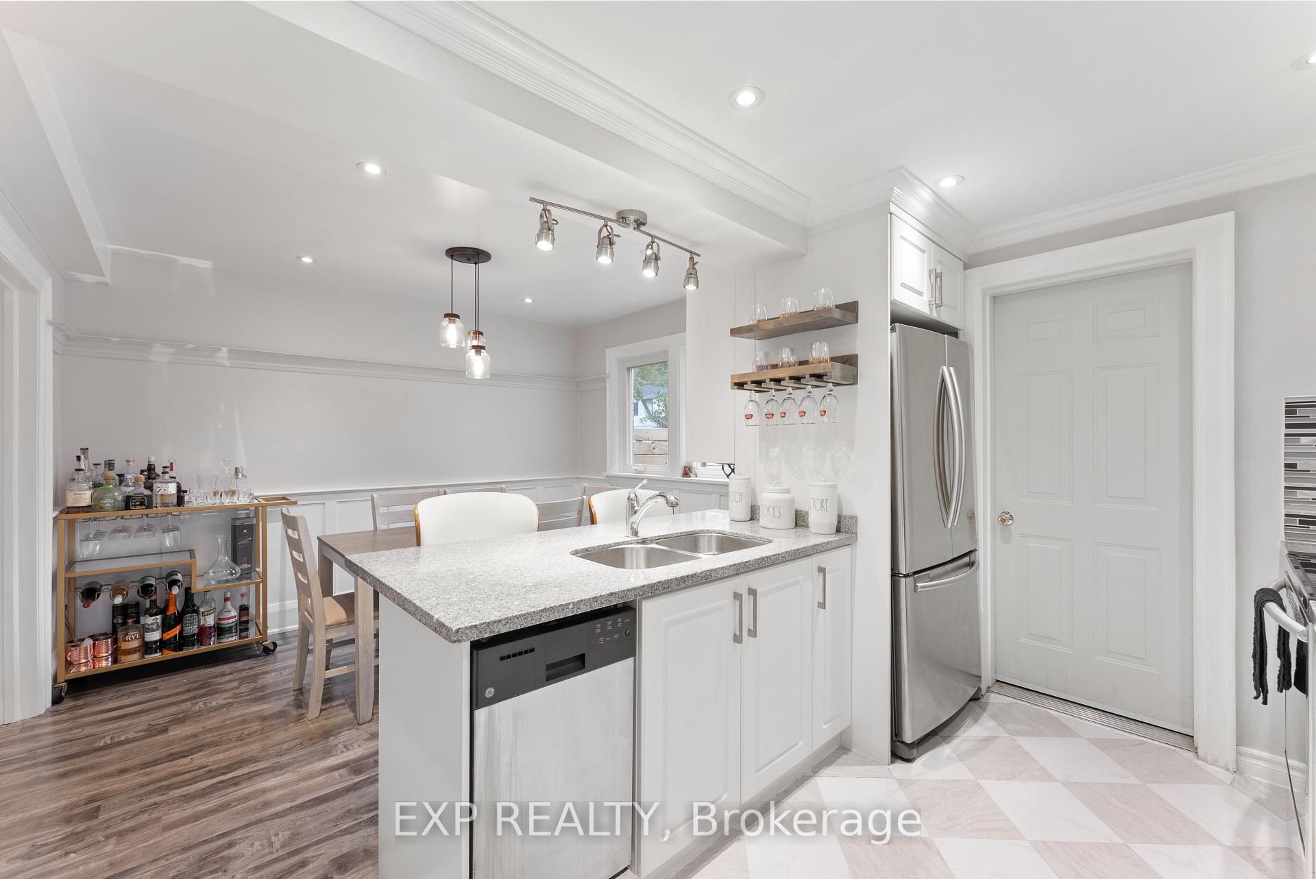 Photo 12 of 1702 Dundas Street E, Toronto, Greenwood-Coxwell — HOMEH