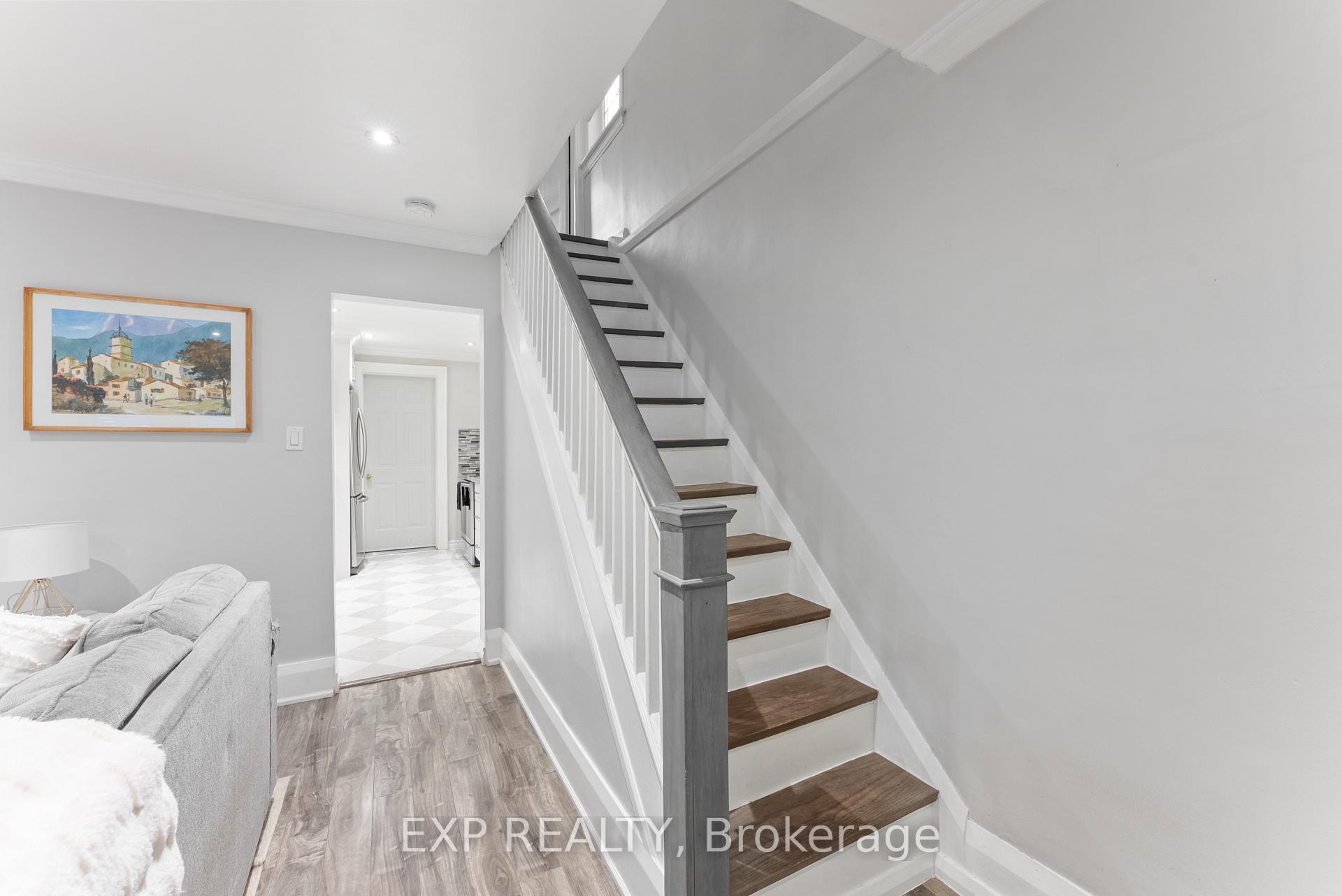 Photo 18 of 1702 Dundas Street E, Toronto, Greenwood-Coxwell — HOMEH
