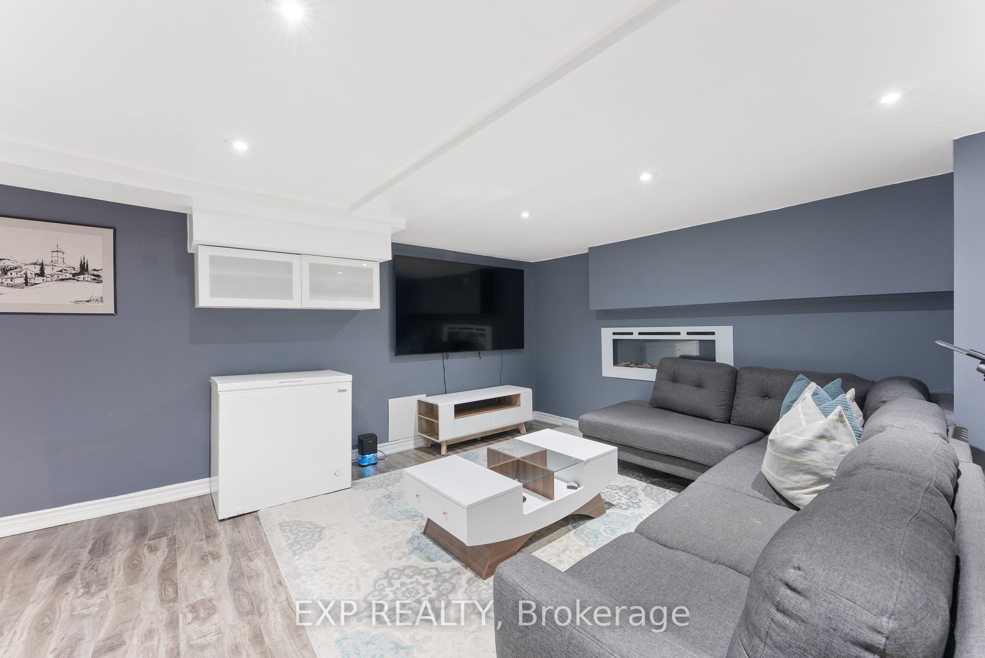 Photo 35 of 1702 Dundas Street E, Toronto, Greenwood-Coxwell — HOMEH