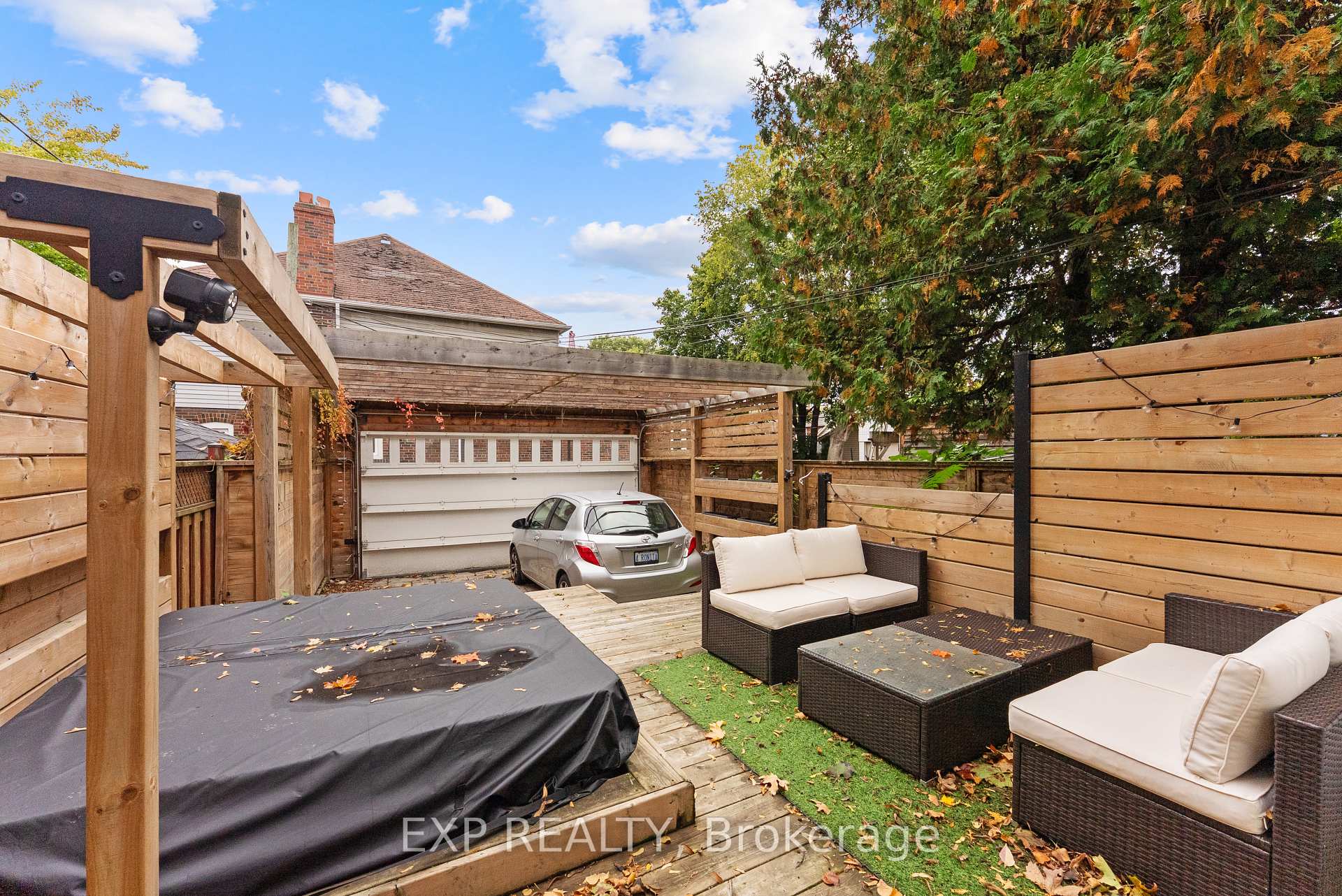Photo 38 of 1702 Dundas Street E, Toronto, Greenwood-Coxwell — HOMEH