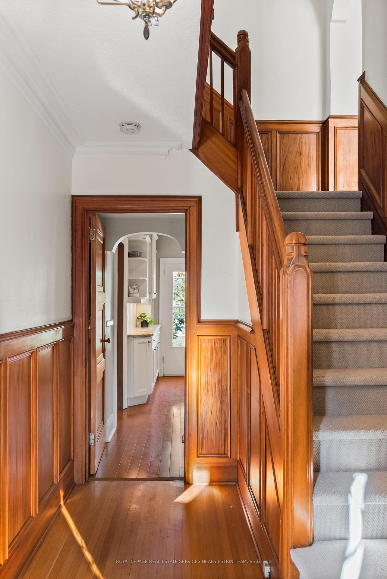 Photo 3 of 57 Fleming Crescent, Toronto, Leaside — HOMEH