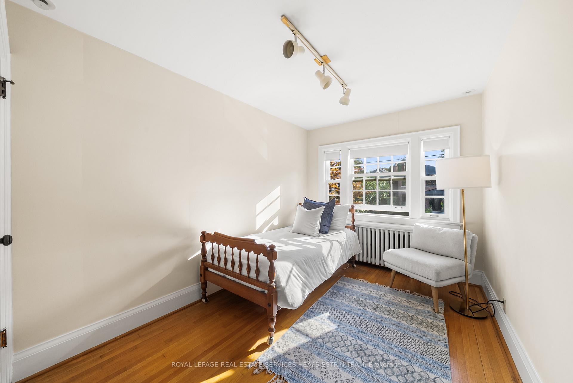 Photo 24 of 57 Fleming Crescent, Toronto, Leaside — HOMEH