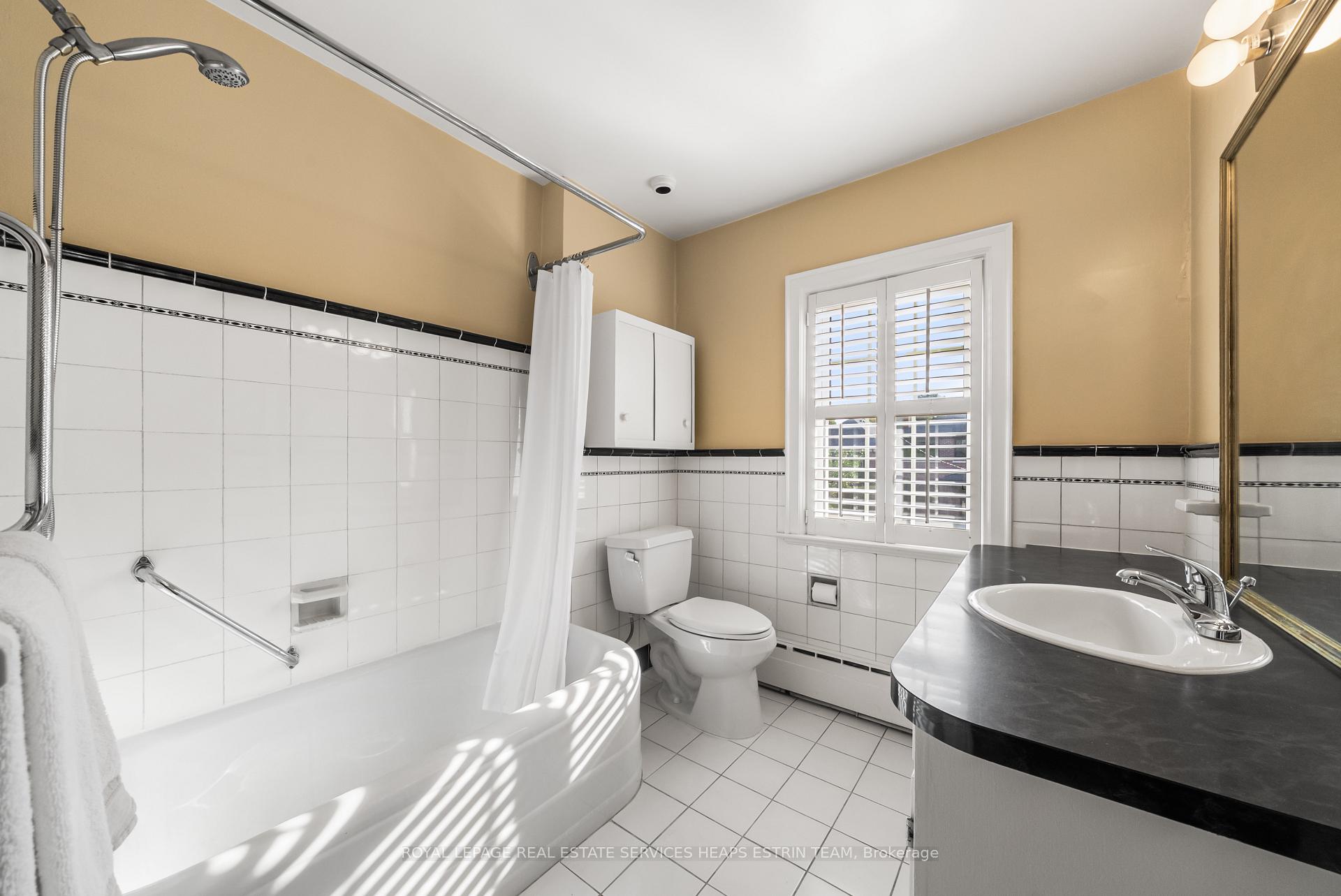 Photo 25 of 57 Fleming Crescent, Toronto, Leaside — HOMEH