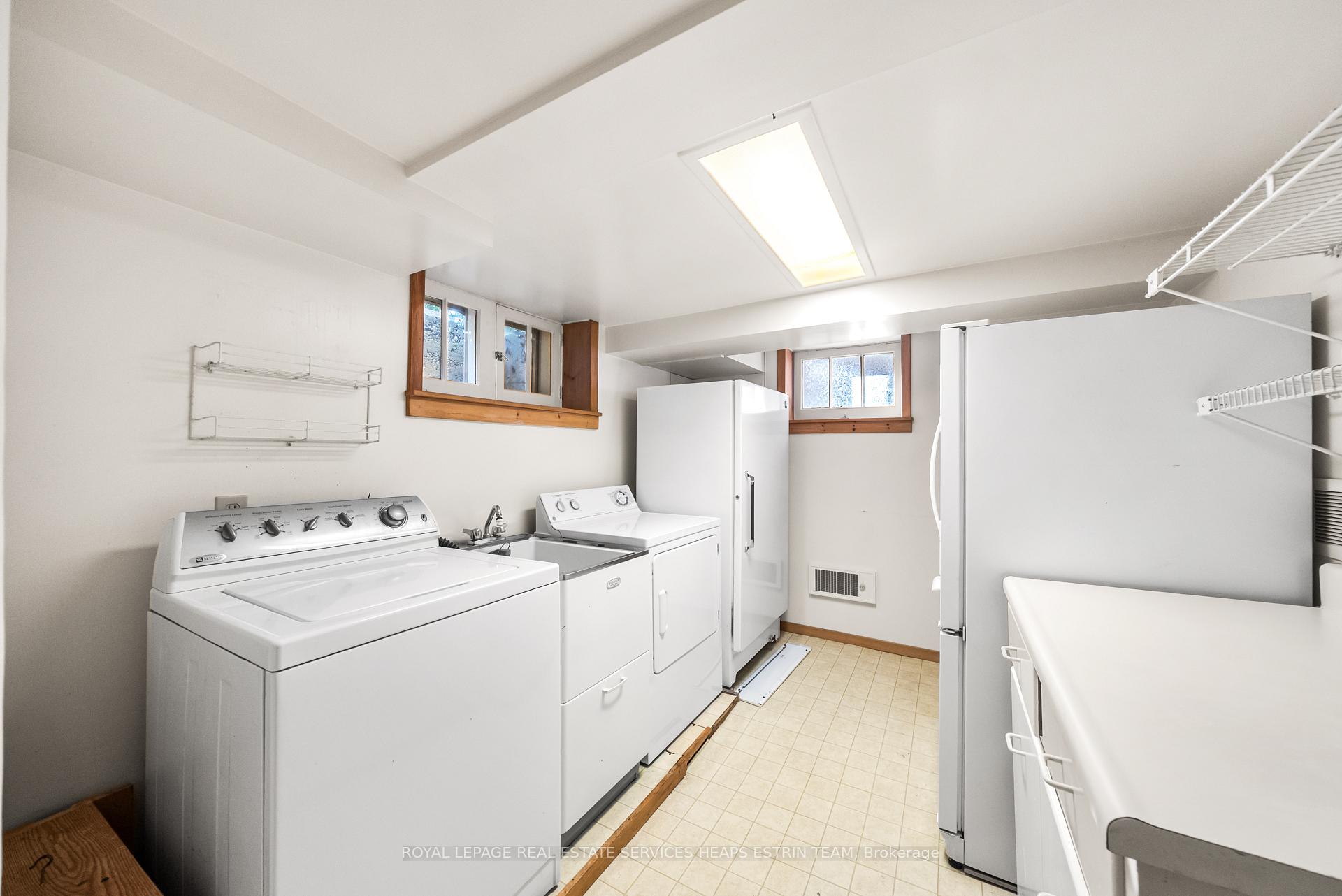 Photo 34 of 57 Fleming Crescent, Toronto, Leaside — HOMEH