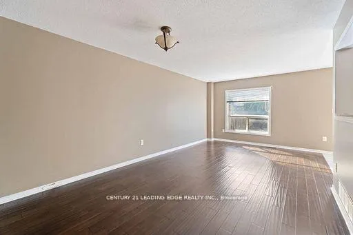 Photo 13 of 24 Whitefish Crescent, Hamilton, Lakeshore — HOMEH