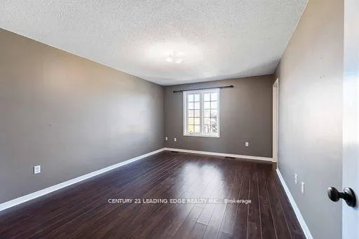 Photo 24 of 24 Whitefish Crescent, Hamilton, Lakeshore — HOMEH