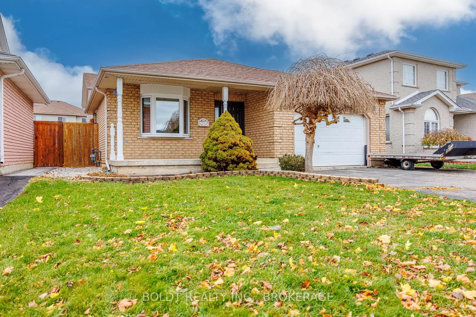 Photo 1 of 84 Confederation Avenue, Thorold, Confederation Heights — HOMEH