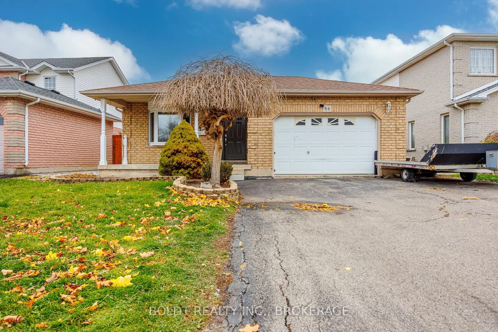 Photo 3 of 84 Confederation Avenue, Thorold, Confederation Heights — HOMEH
