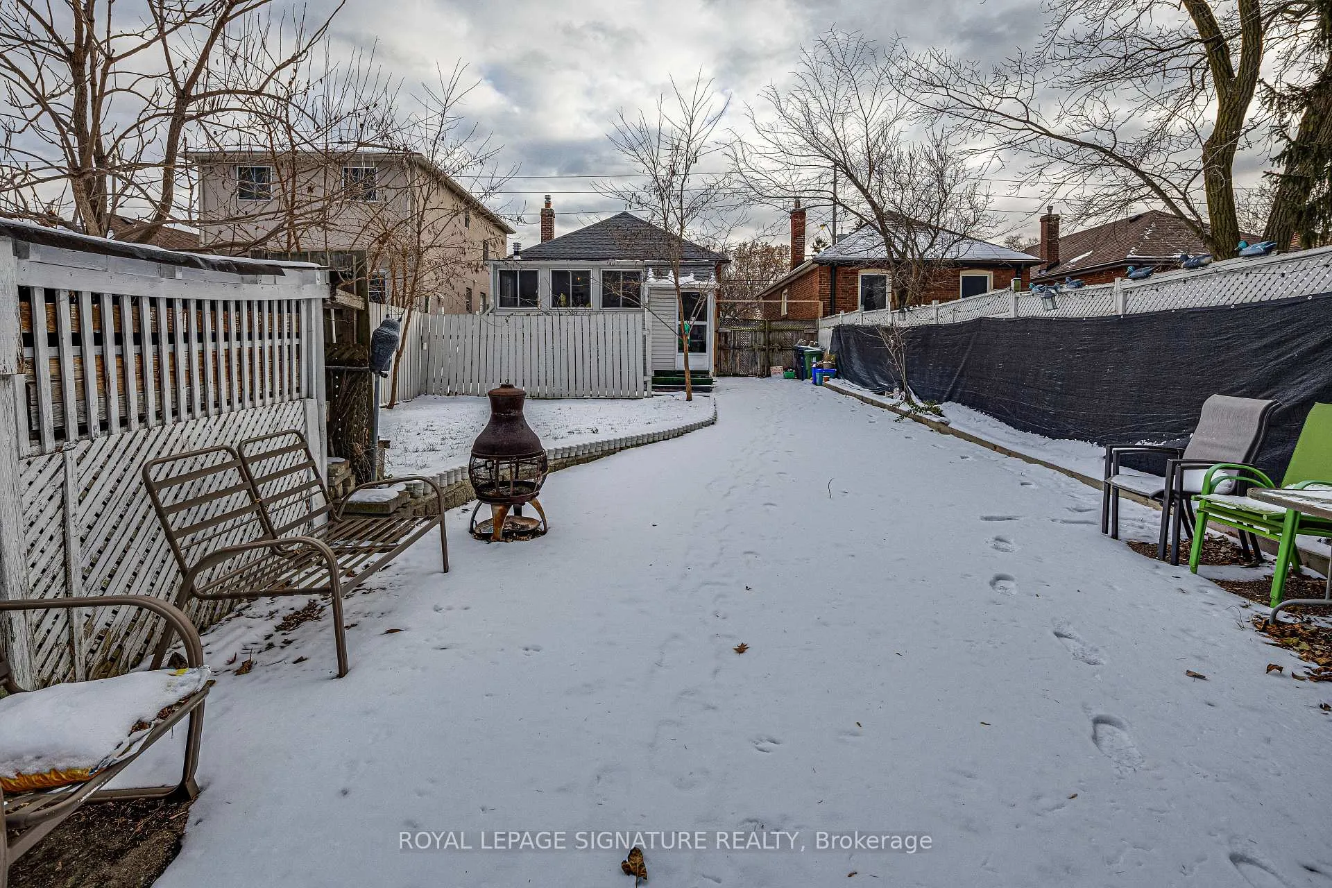 Photo 6 of 418 O' Connor Drive, Toronto, East York — HOMEH