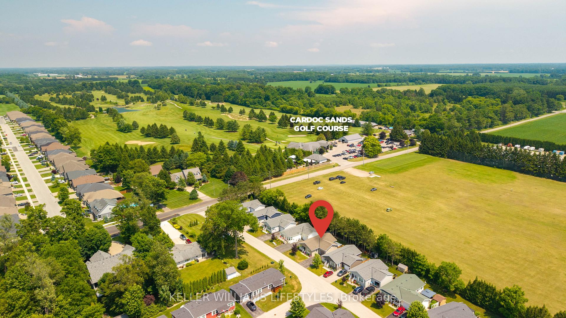 Photo 3 of 32 Bond Street, Strathroy-Caradoc, SE — HOMEH