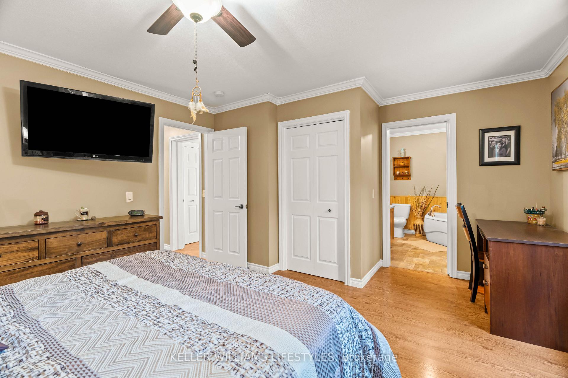 Photo 24 of 32 Bond Street, Strathroy-Caradoc, SE — HOMEH