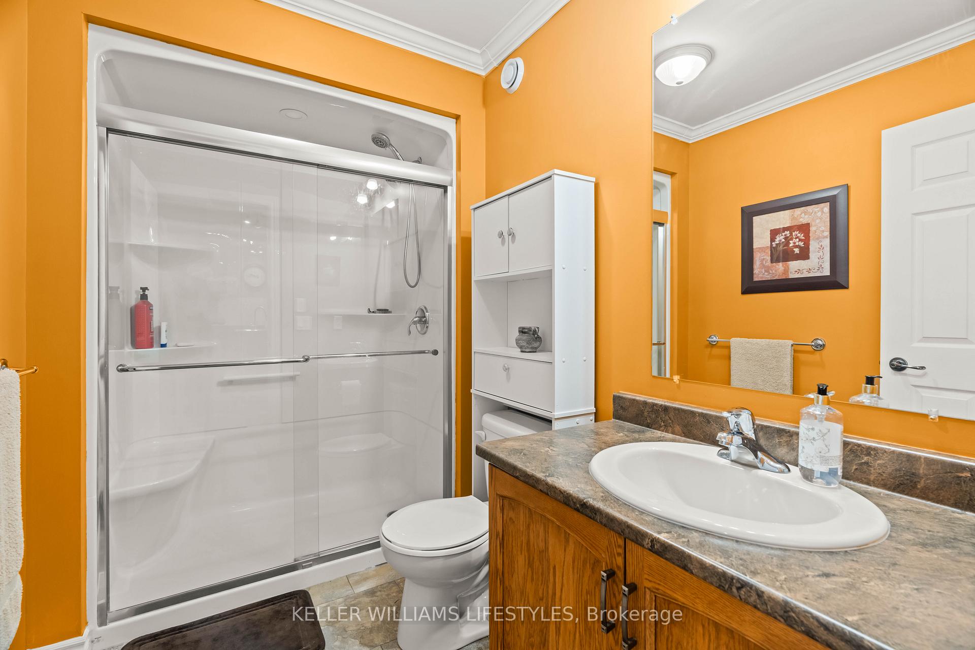 Photo 29 of 32 Bond Street, Strathroy-Caradoc, SE — HOMEH