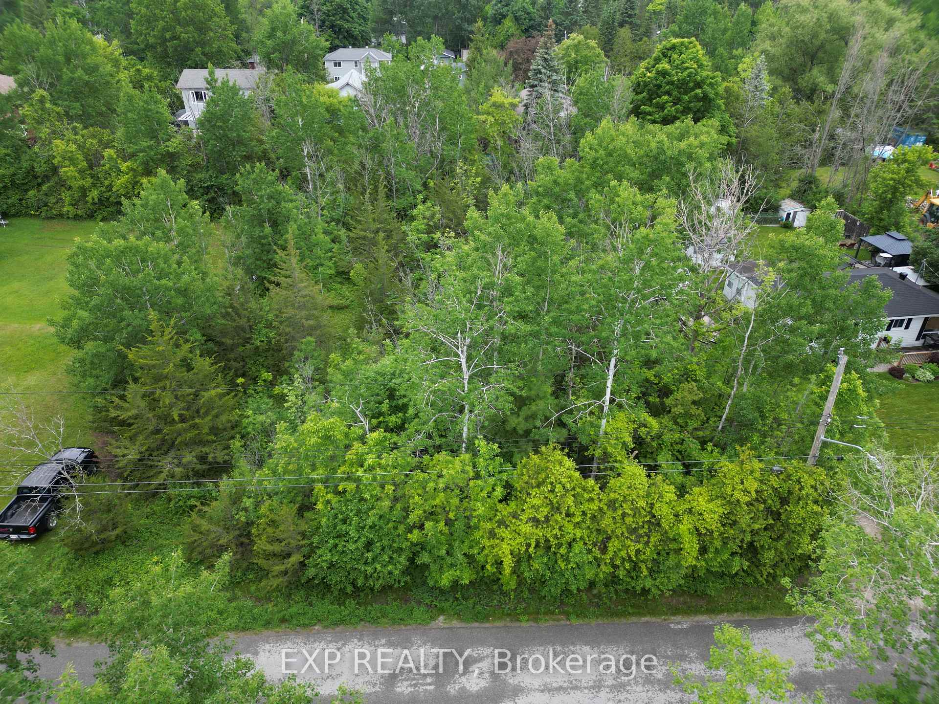 Photo 2 of 256 Dignard Avenue, Tay, Port McNicoll — HOMEH