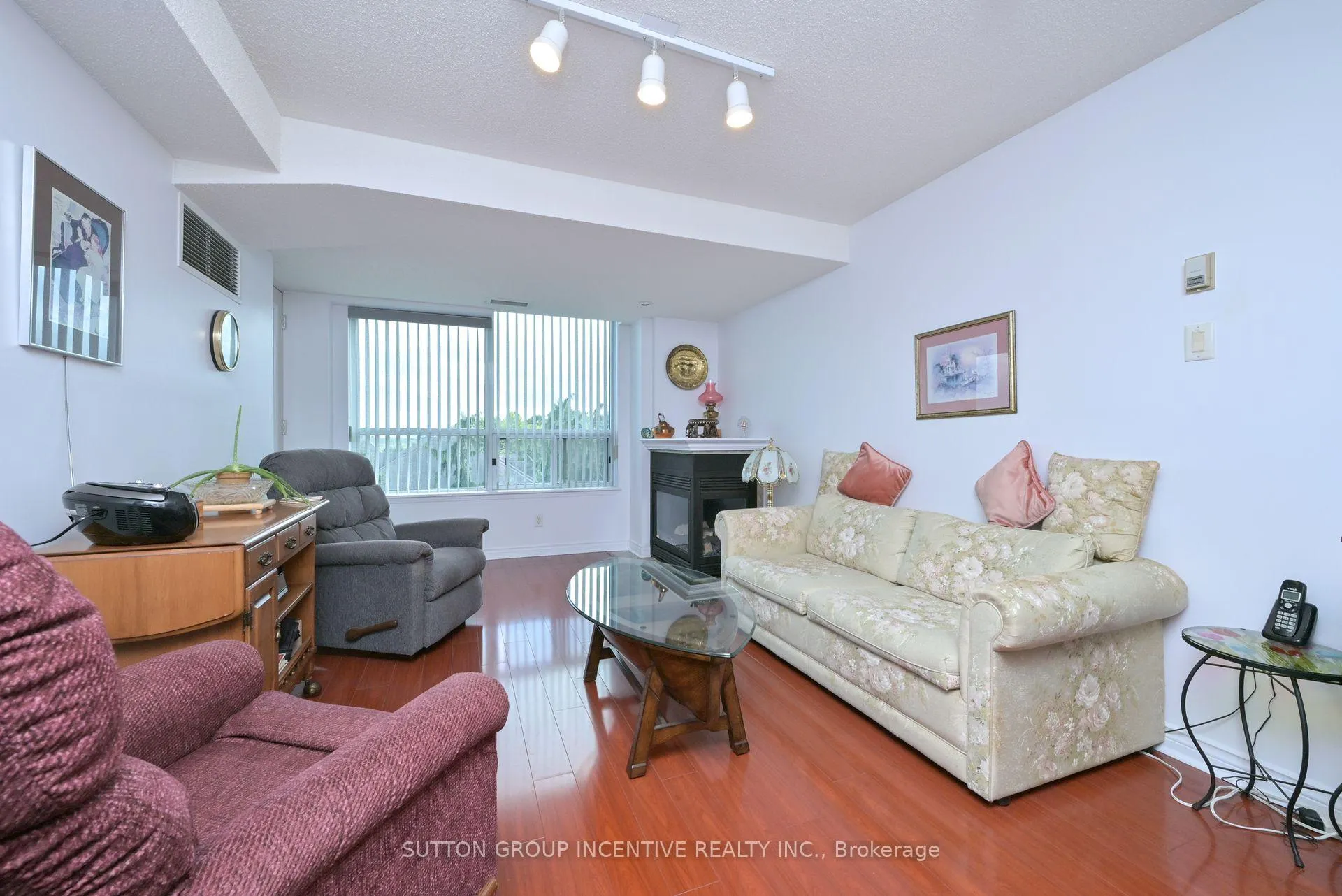 Photo 10 of Unit 311, 4 Briar Hill Heights, New Tecumseth, Rural New Tecumseth — HOMEH