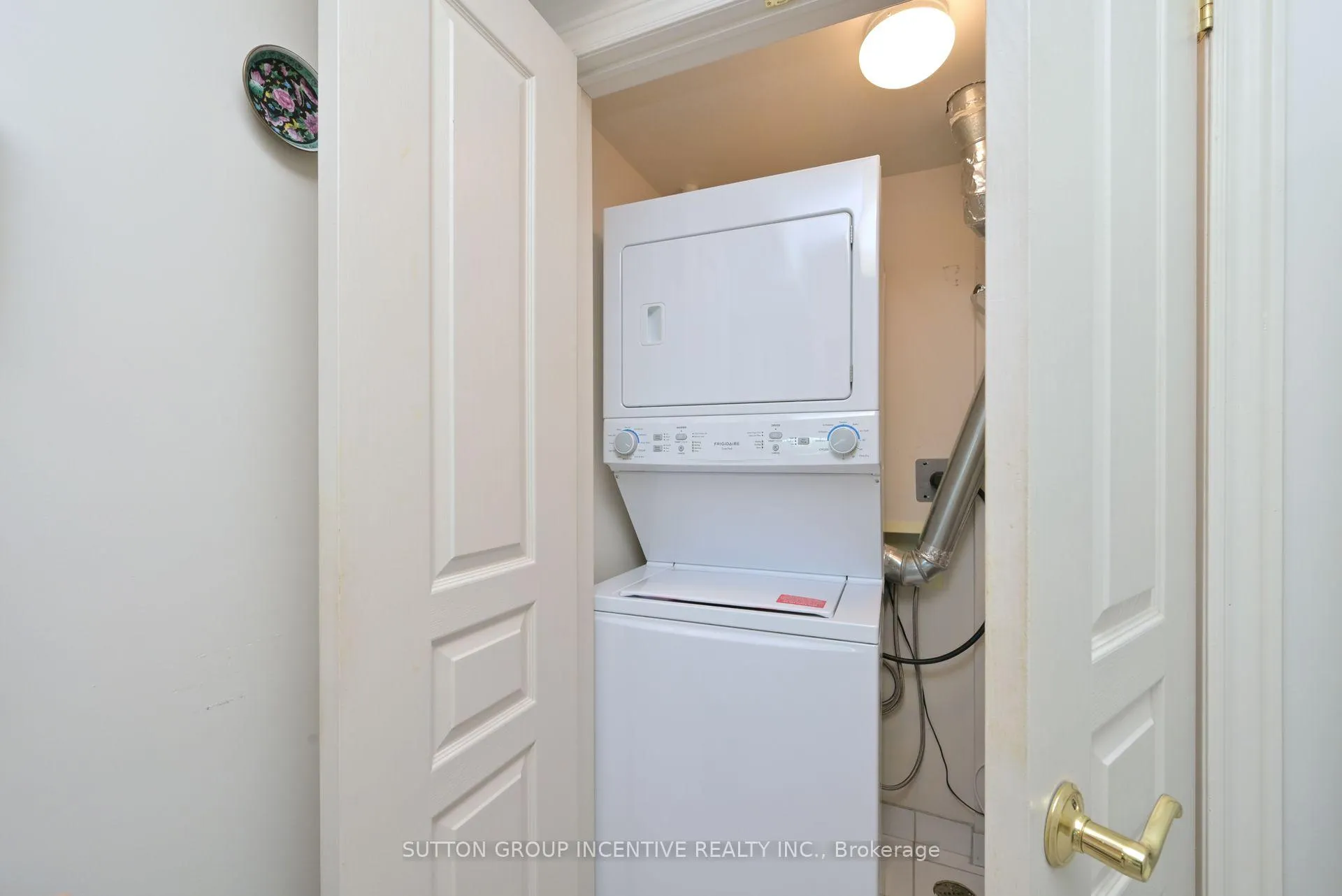 Photo 14 of Unit 311, 4 Briar Hill Heights, New Tecumseth, Rural New Tecumseth — HOMEH