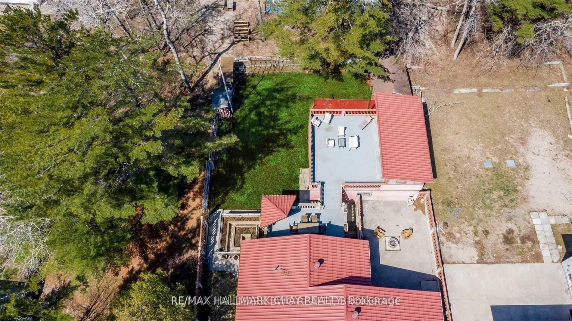 Photo 5 of 206 Park Road, Tiny, Rural Tiny — HOMEH