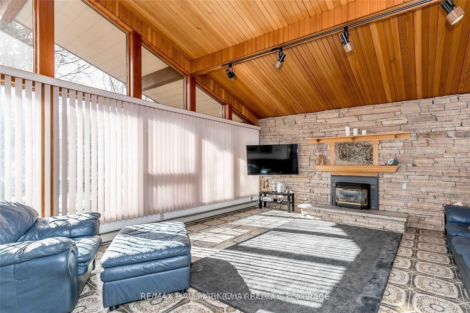 Photo 9 of 206 Park Road, Tiny, Rural Tiny — HOMEH