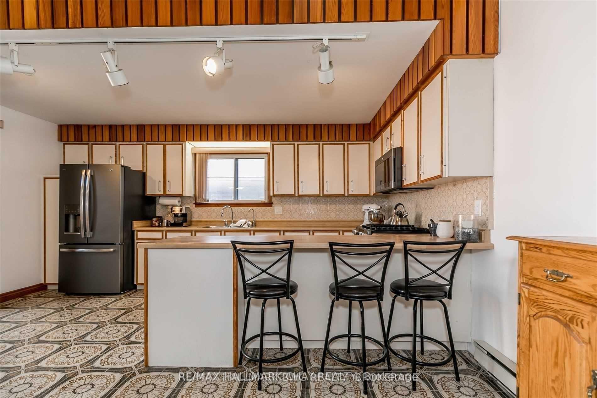 Photo 12 of 206 Park Road, Tiny, Rural Tiny — HOMEH