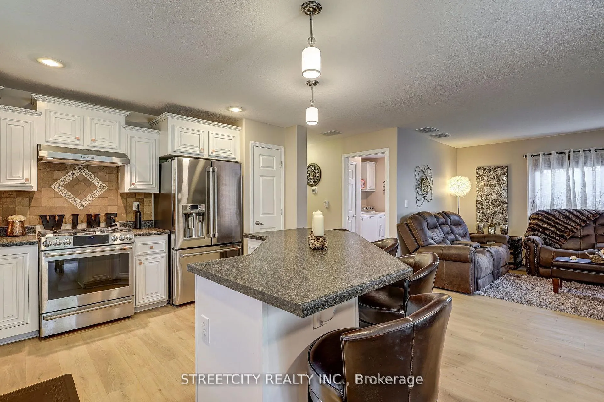 Photo 13 of 481 Richard Crescent, Strathroy-Caradoc, SE — HOMEH