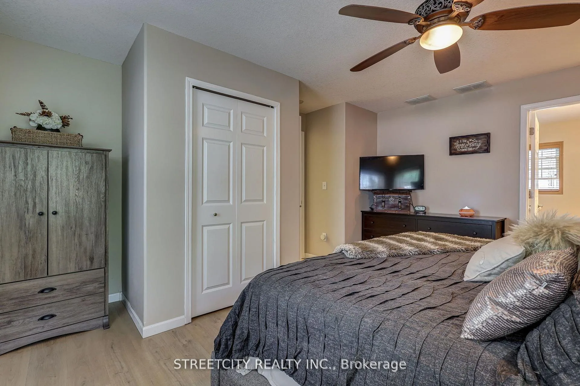 Photo 23 of 481 Richard Crescent, Strathroy-Caradoc, SE — HOMEH