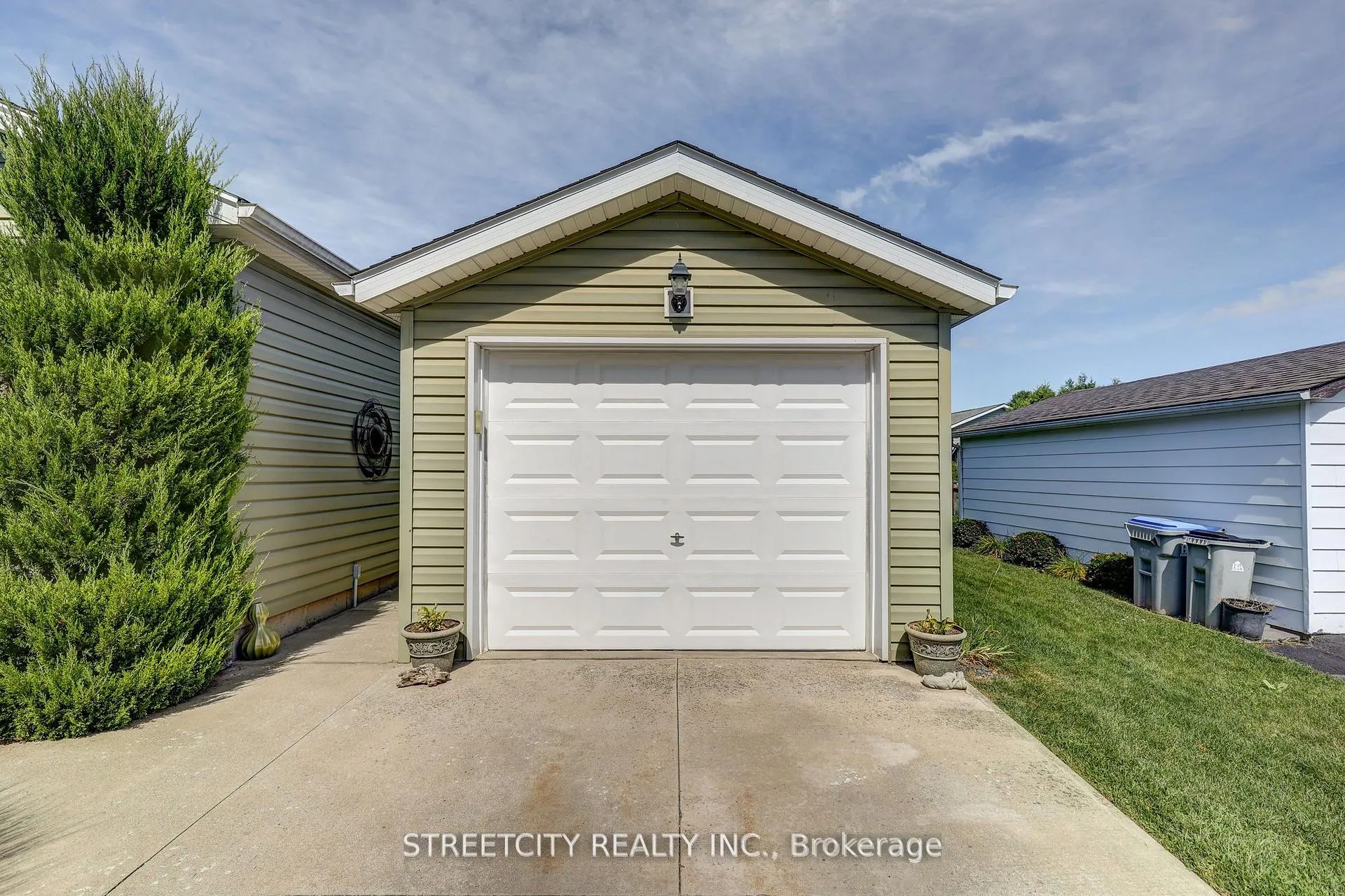 Photo 36 of 481 Richard Crescent, Strathroy-Caradoc, SE — HOMEH