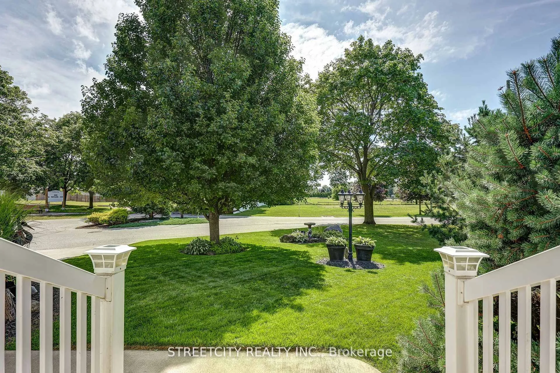 Photo 43 of 481 Richard Crescent, Strathroy-Caradoc, SE — HOMEH