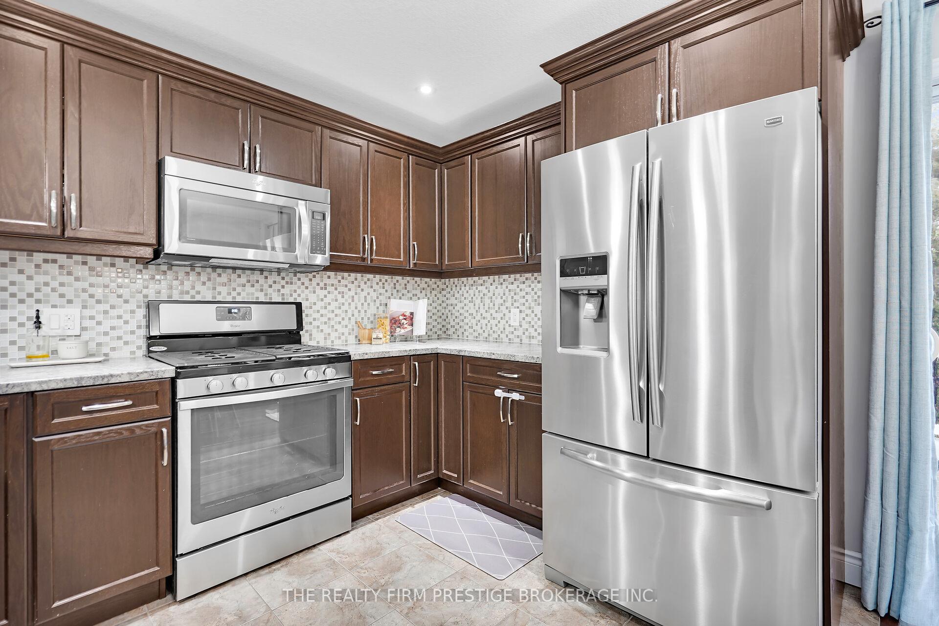 Photo 10 of 27 Willis Avenue, Strathroy-Caradoc, SE — HOMEH