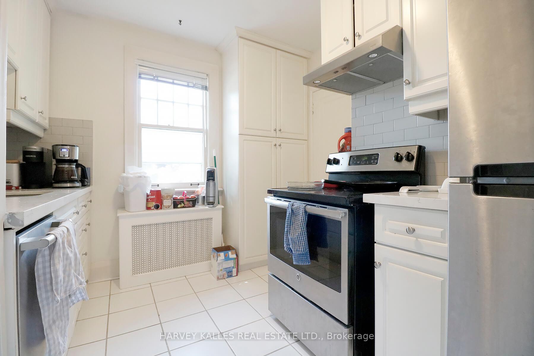 Photo 8 of Unit Upper, 95 Blythwood Road, Toronto, Mount Pleasant East — HOMEH