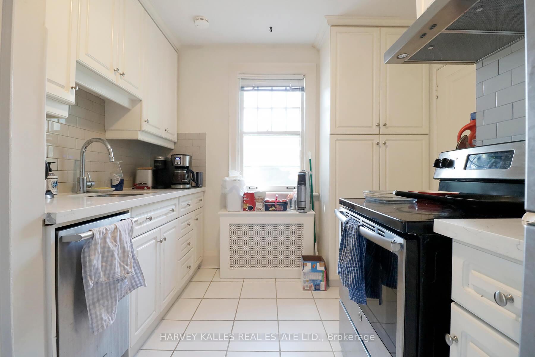 Photo 9 of Unit Upper, 95 Blythwood Road, Toronto, Mount Pleasant East — HOMEH