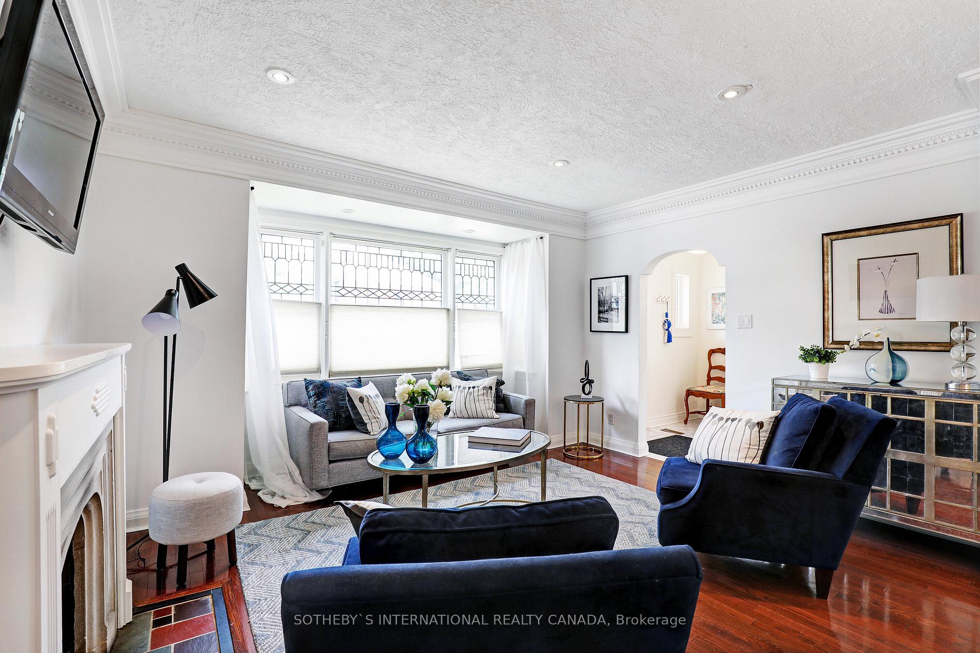 Photo 7 of 19 Southvale Drive, Toronto, Leaside — HOMEH