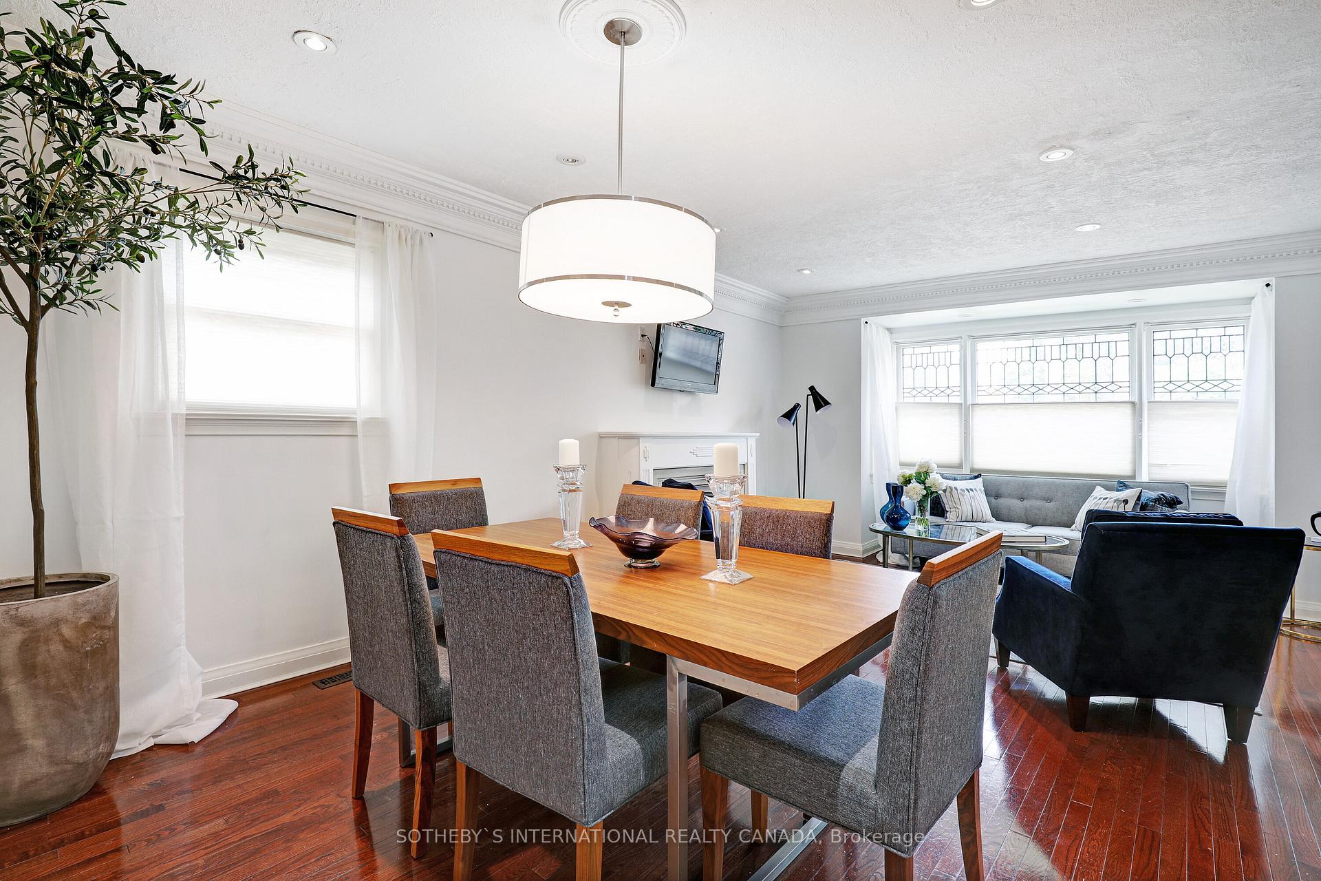 Photo 9 of 19 Southvale Drive, Toronto, Leaside — HOMEH
