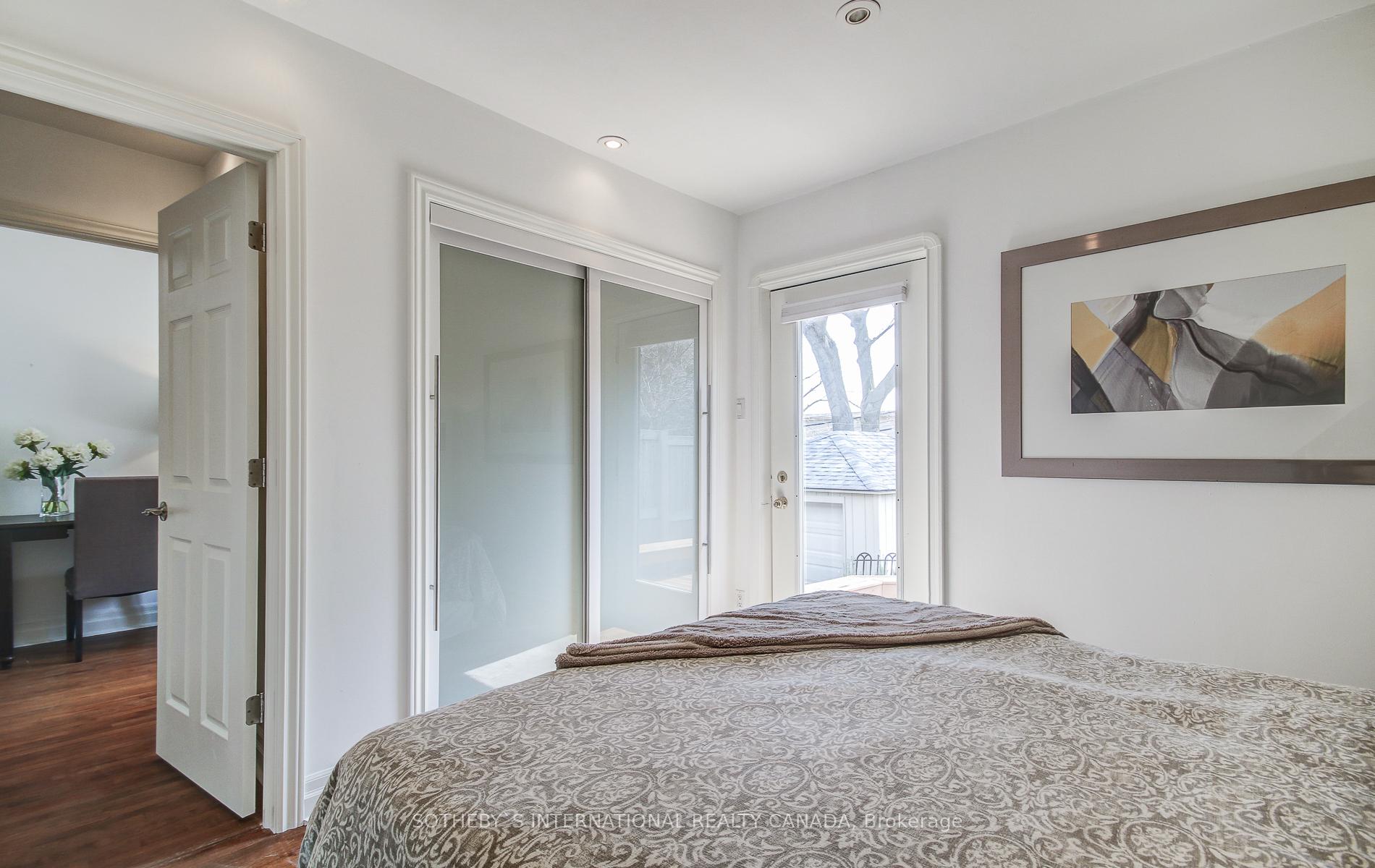 Photo 18 of 19 Southvale Drive, Toronto, Leaside — HOMEH