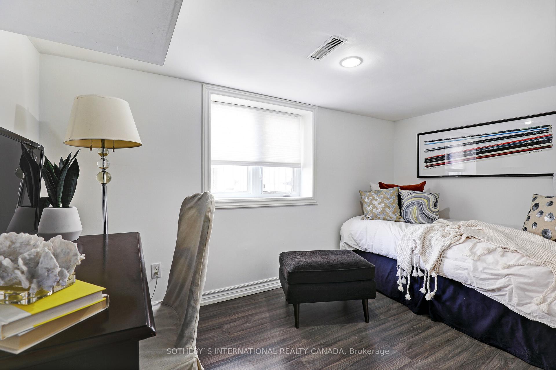 Photo 26 of 19 Southvale Drive, Toronto, Leaside — HOMEH