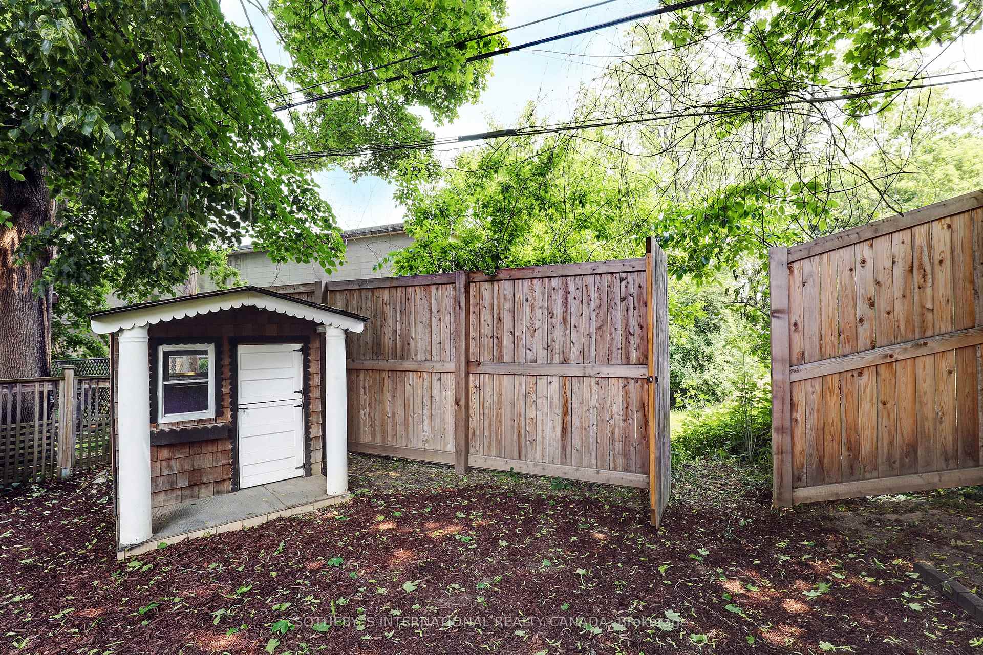 Photo 28 of 19 Southvale Drive, Toronto, Leaside — HOMEH