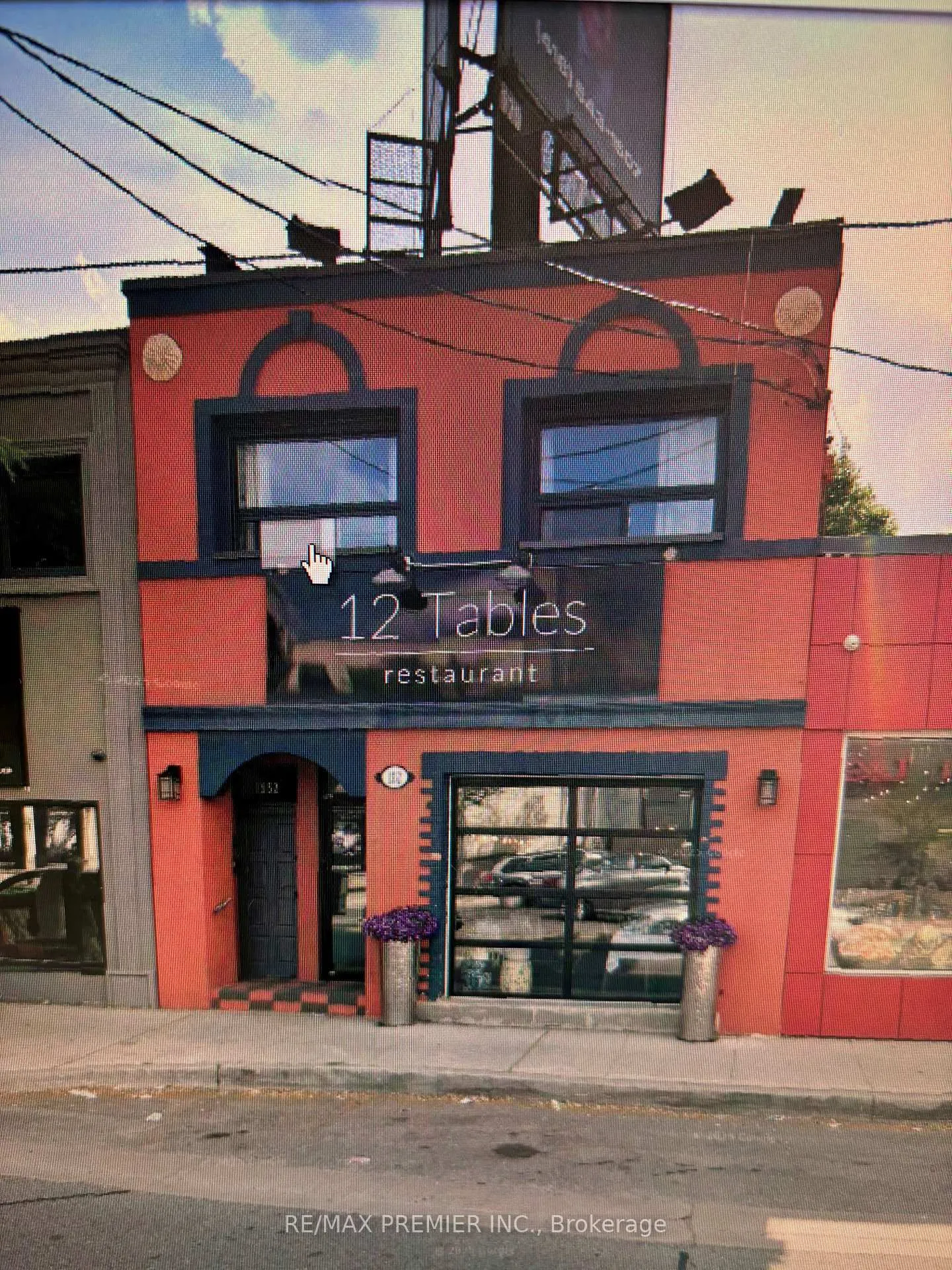 Front of Unit B, 1552 Avenue Road