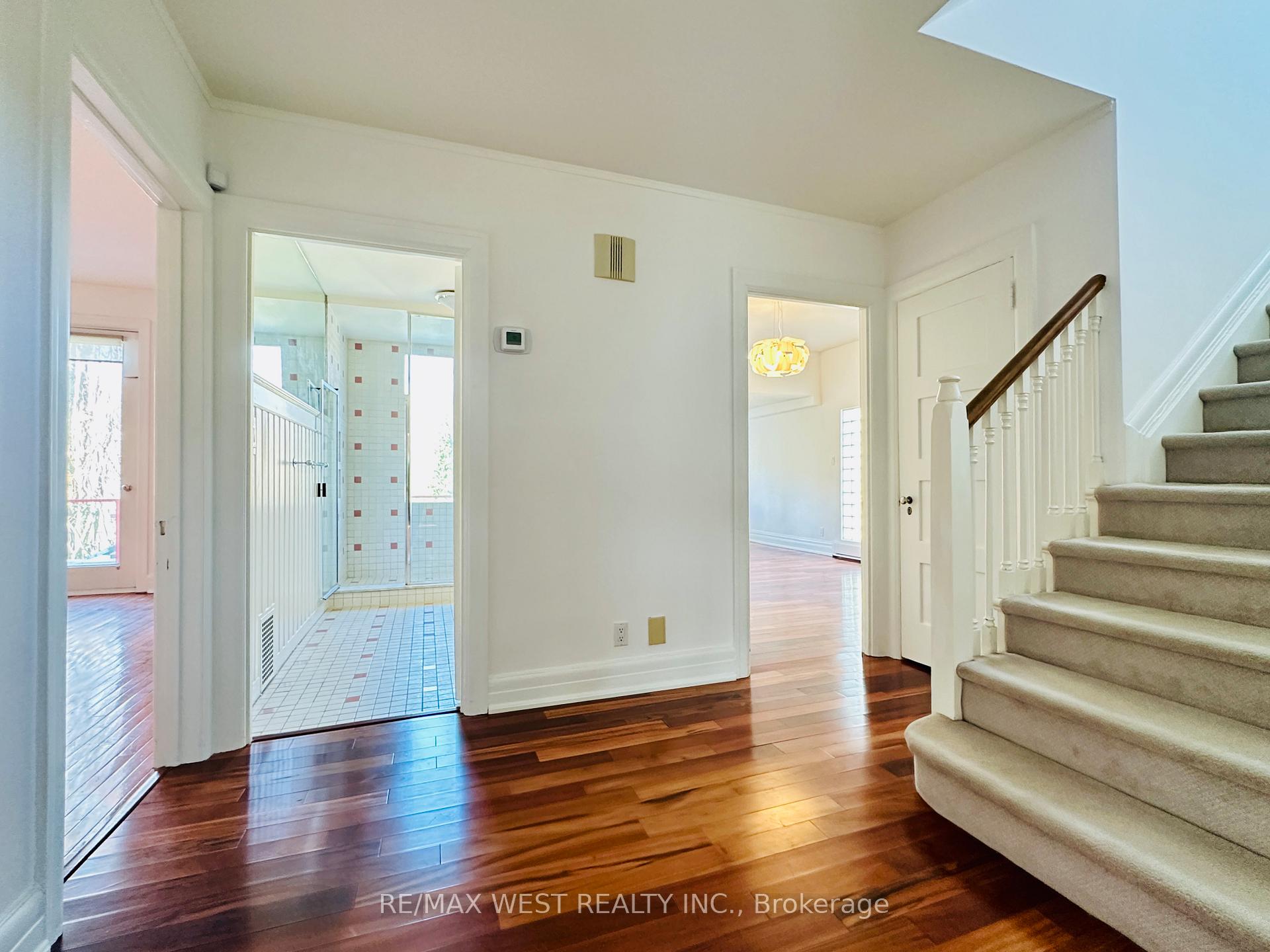 Photo 13 of 23 South Drive, Toronto, Rosedale-Moore Park — HOMEH