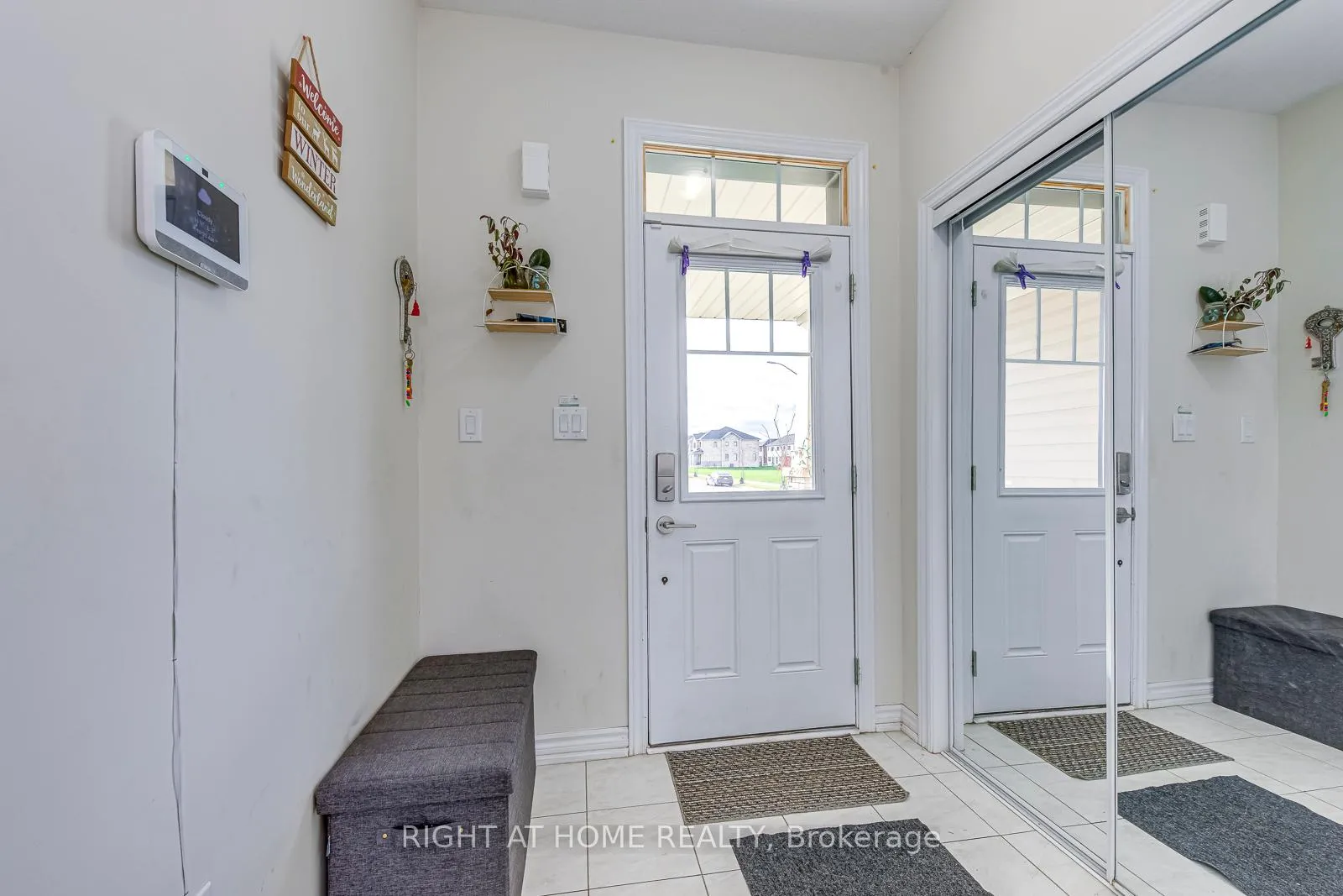 Photo 2 of 91 Vanilla Trail, Thorold, Rolling Meadows — HOMEH