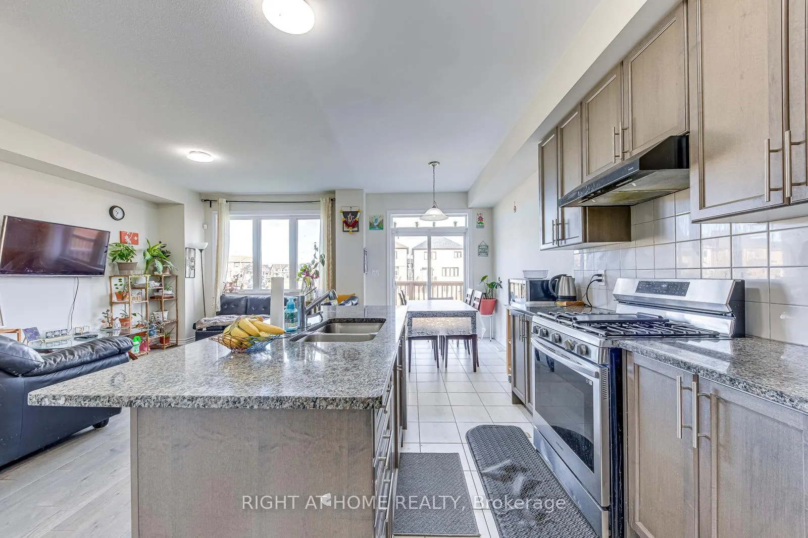 Photo 6 of 91 Vanilla Trail, Thorold, Rolling Meadows — HOMEH