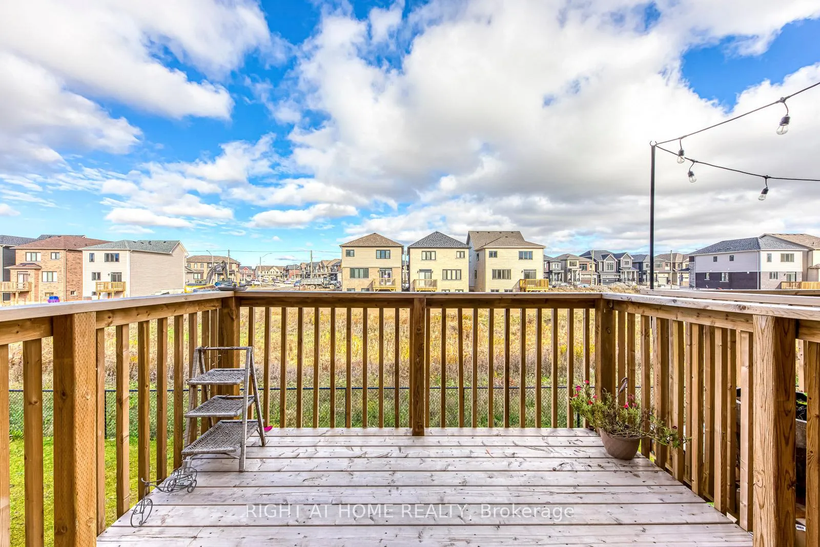 Photo 7 of 91 Vanilla Trail, Thorold, Rolling Meadows — HOMEH