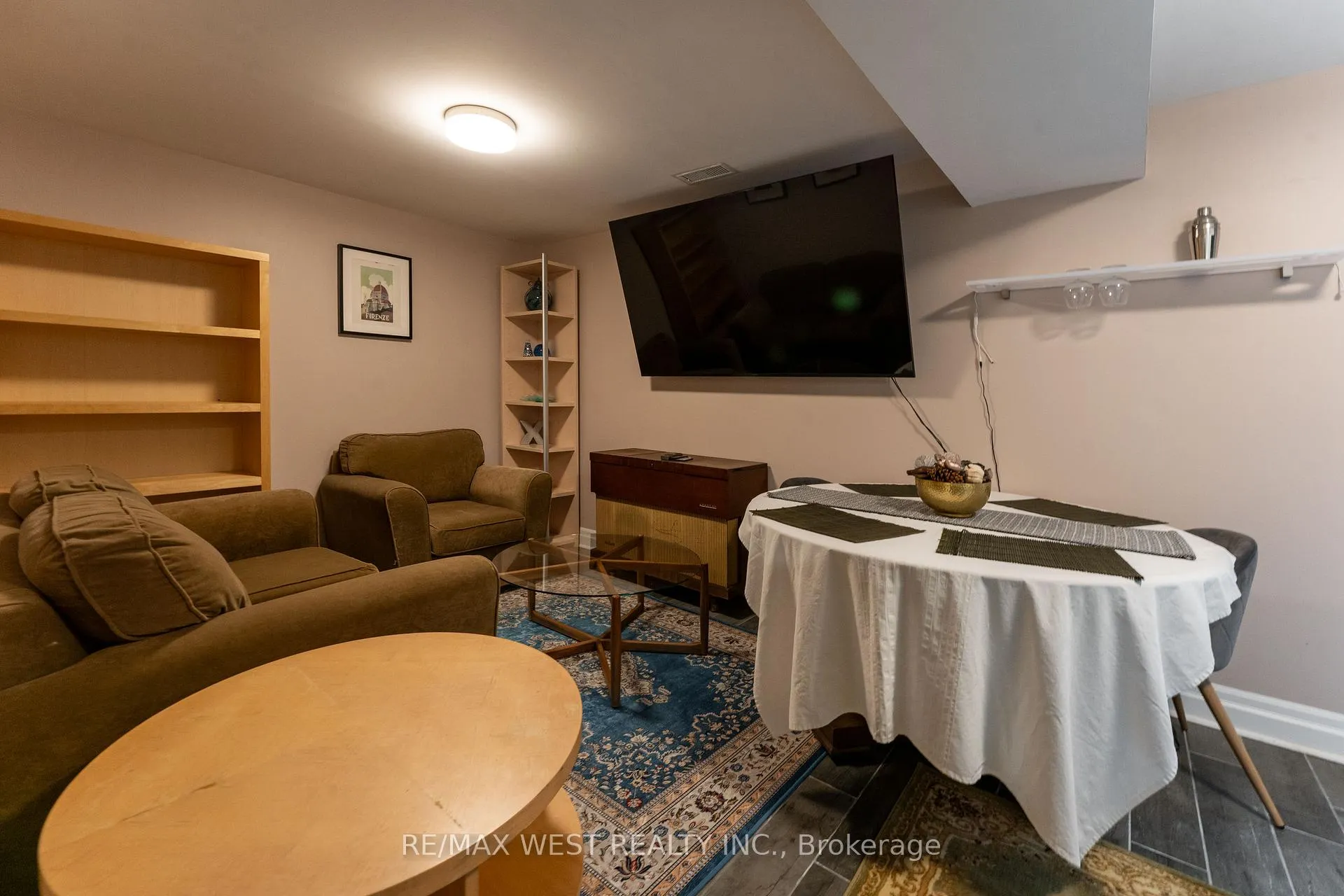 Photo 5 of 180 Holborne Avenue, Toronto, Woodbine-Lumsden — HOMEH