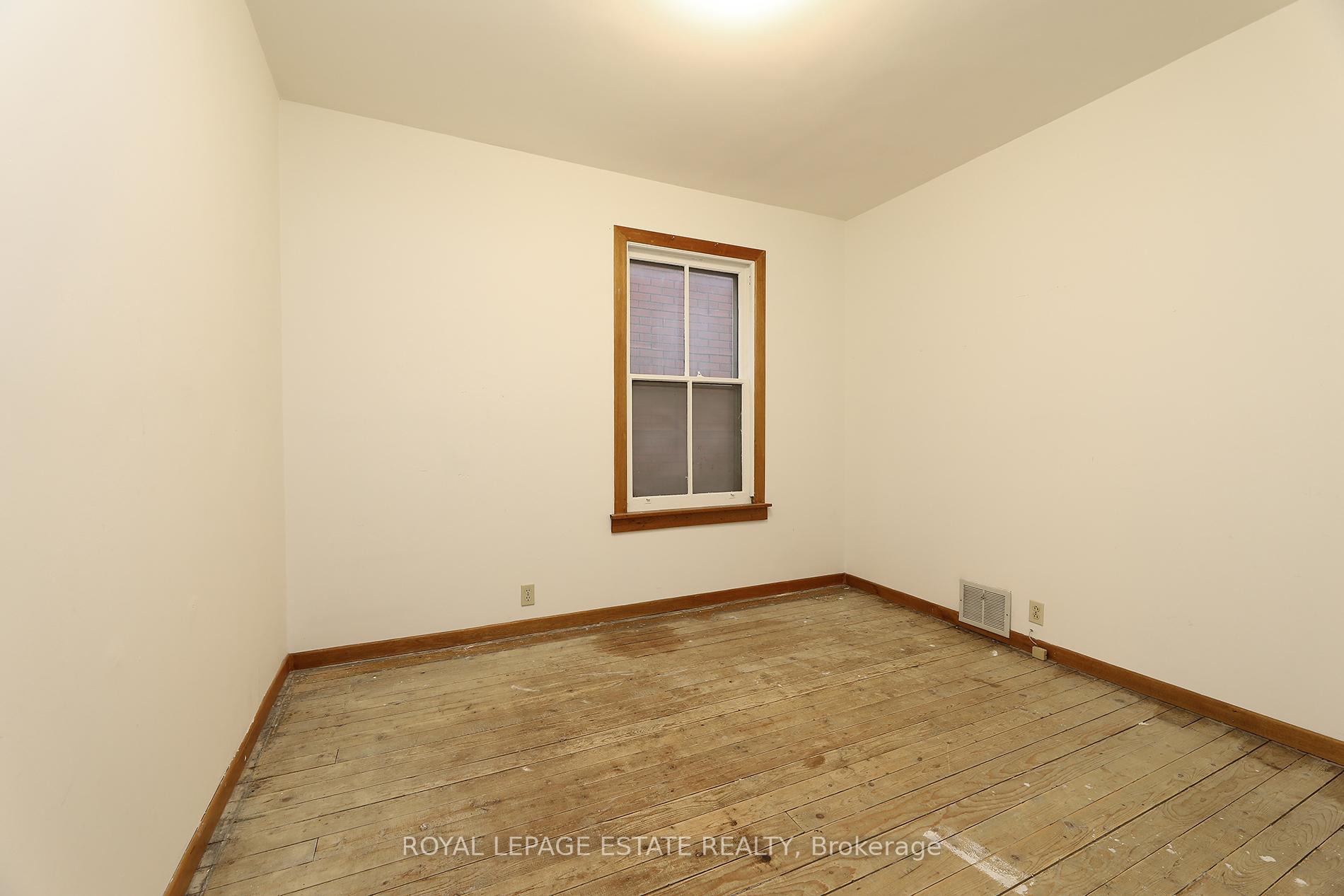 Photo 23 of 22 Galt Avenue, Toronto, South Riverdale — HOMEH