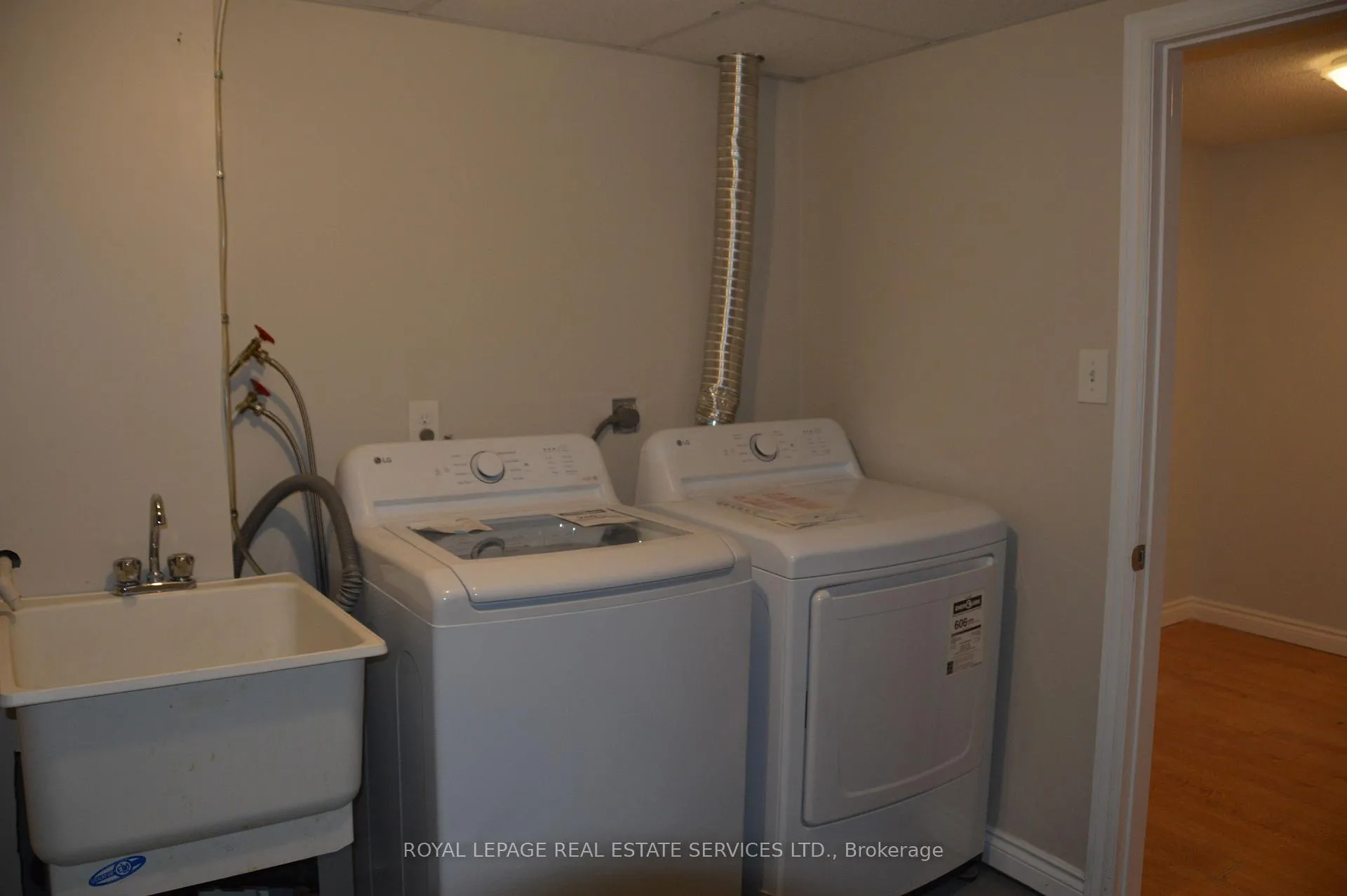 Photo 22 of Unit 24, 280 Limeridge Road E, Hamilton, Bruleville — HOMEH