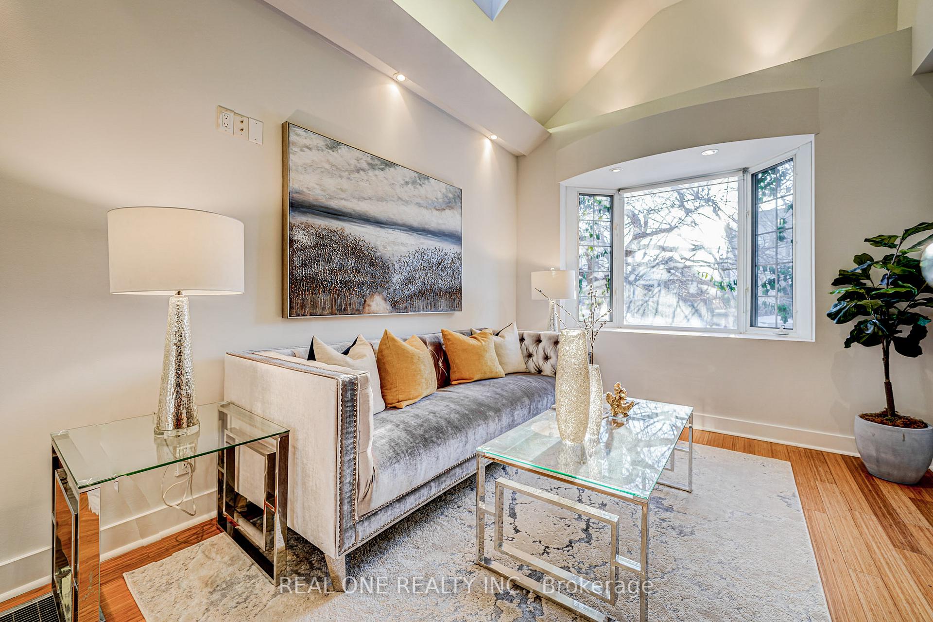 Photo 2 of 167 Randolph Road, Toronto, Leaside — HOMEH